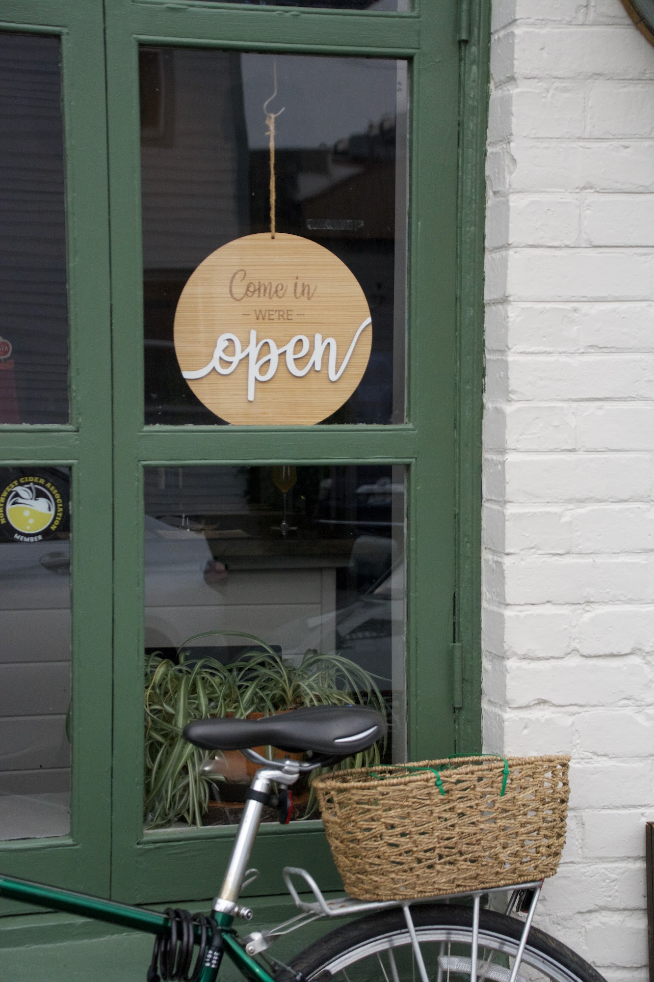 Madrone Wine & Cider Bar Friday Harbor