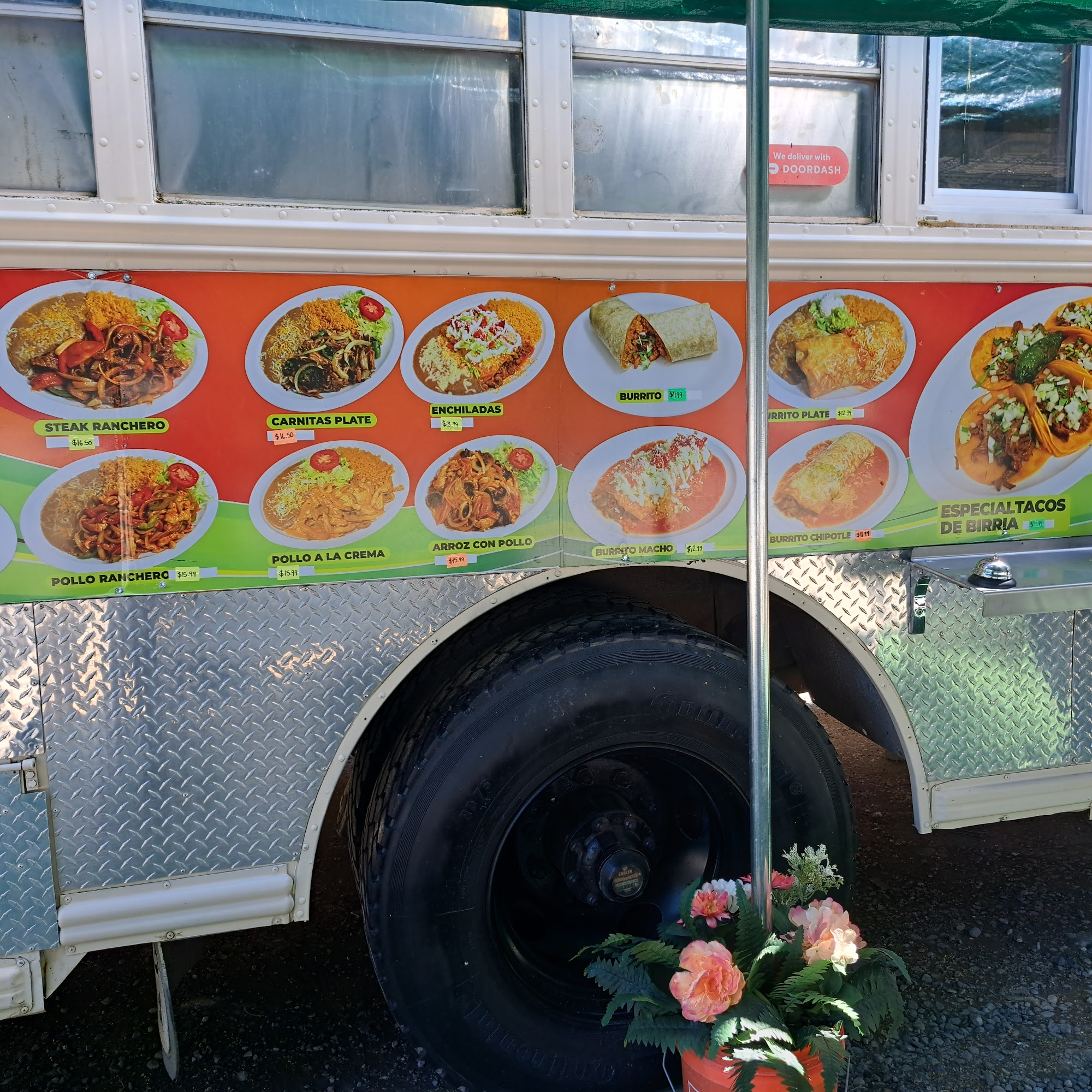 Taqueria El Cowboy🤠 14331 Issaquah-Hobart Road Southeast, Issaquah, WA 98027