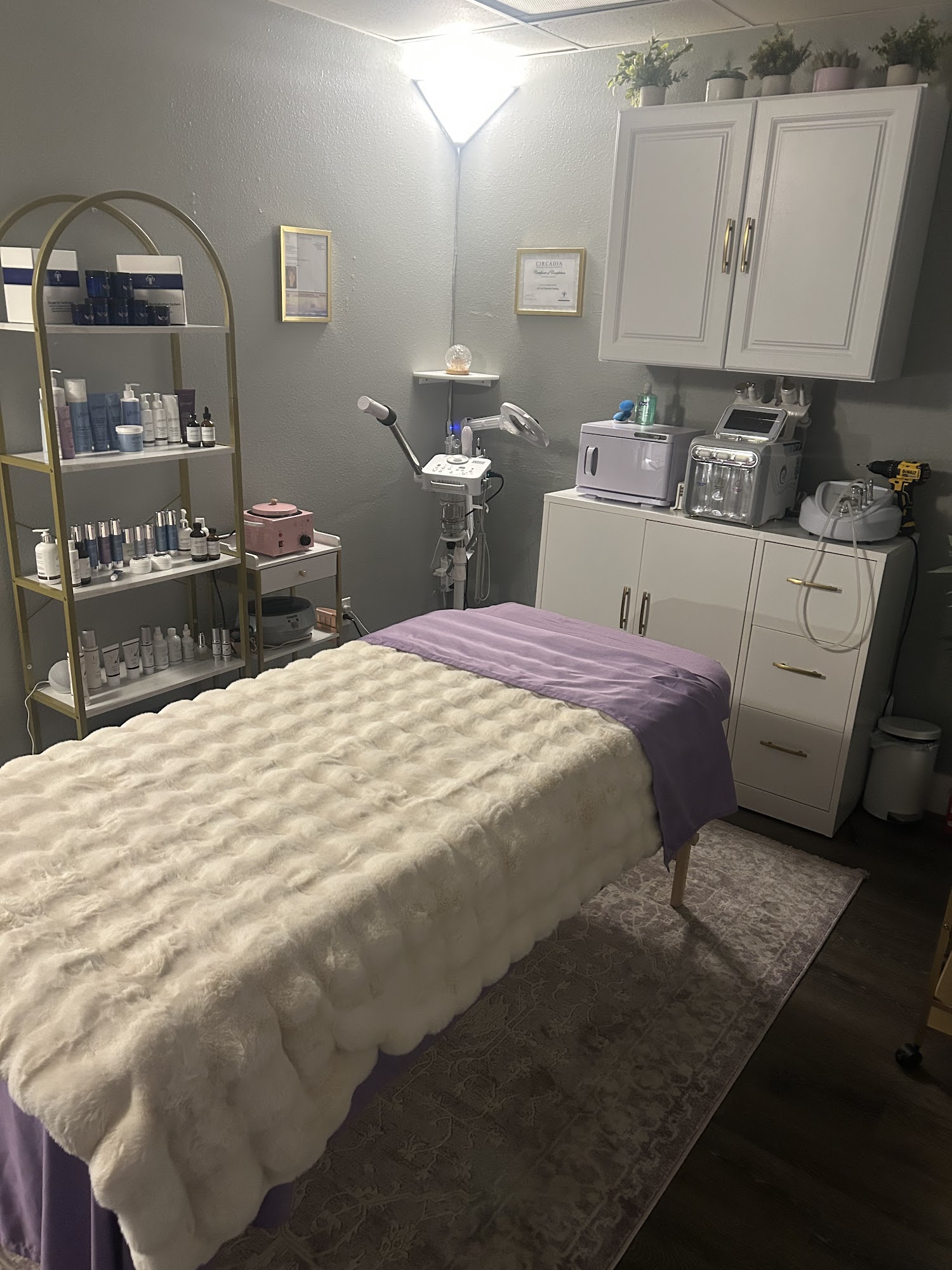 Angelic Aesthetics 259 N 1st St, Kalama Washington 98625