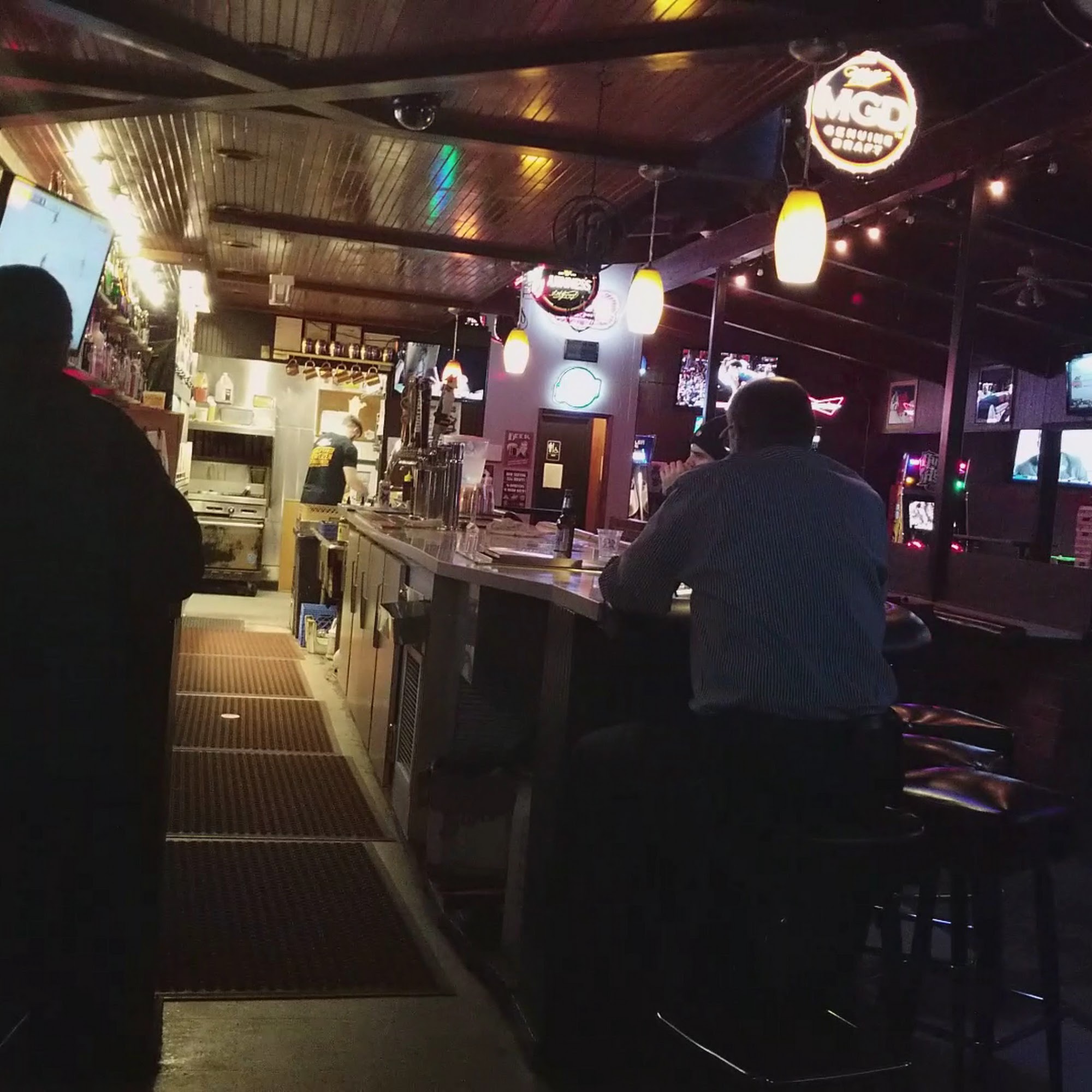 Savage Moose Sports Pub Kenmore