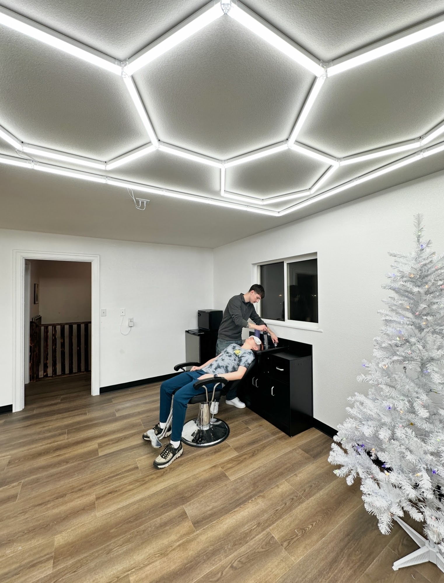 Legacy Barbershop Studio 5428 W Clearwater Ave, Kennewick Washington 99336