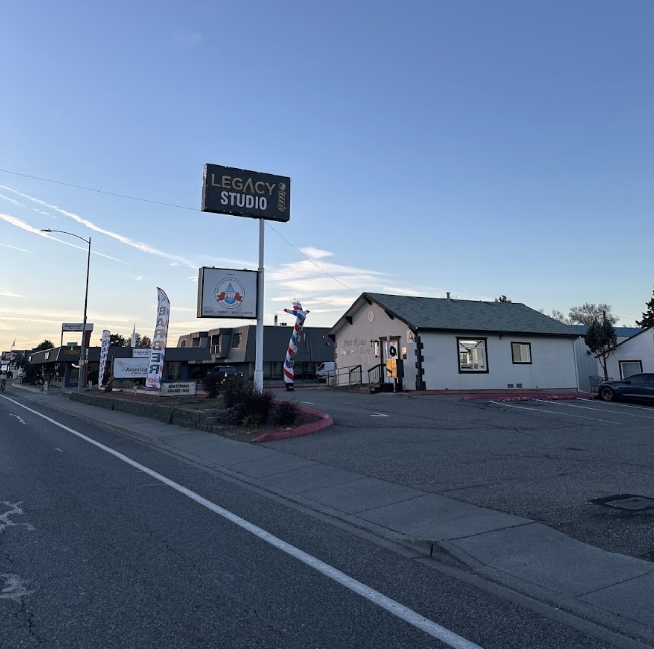 Legacy Barbershop Studio 5428 W Clearwater Ave, Kennewick, WA 99336