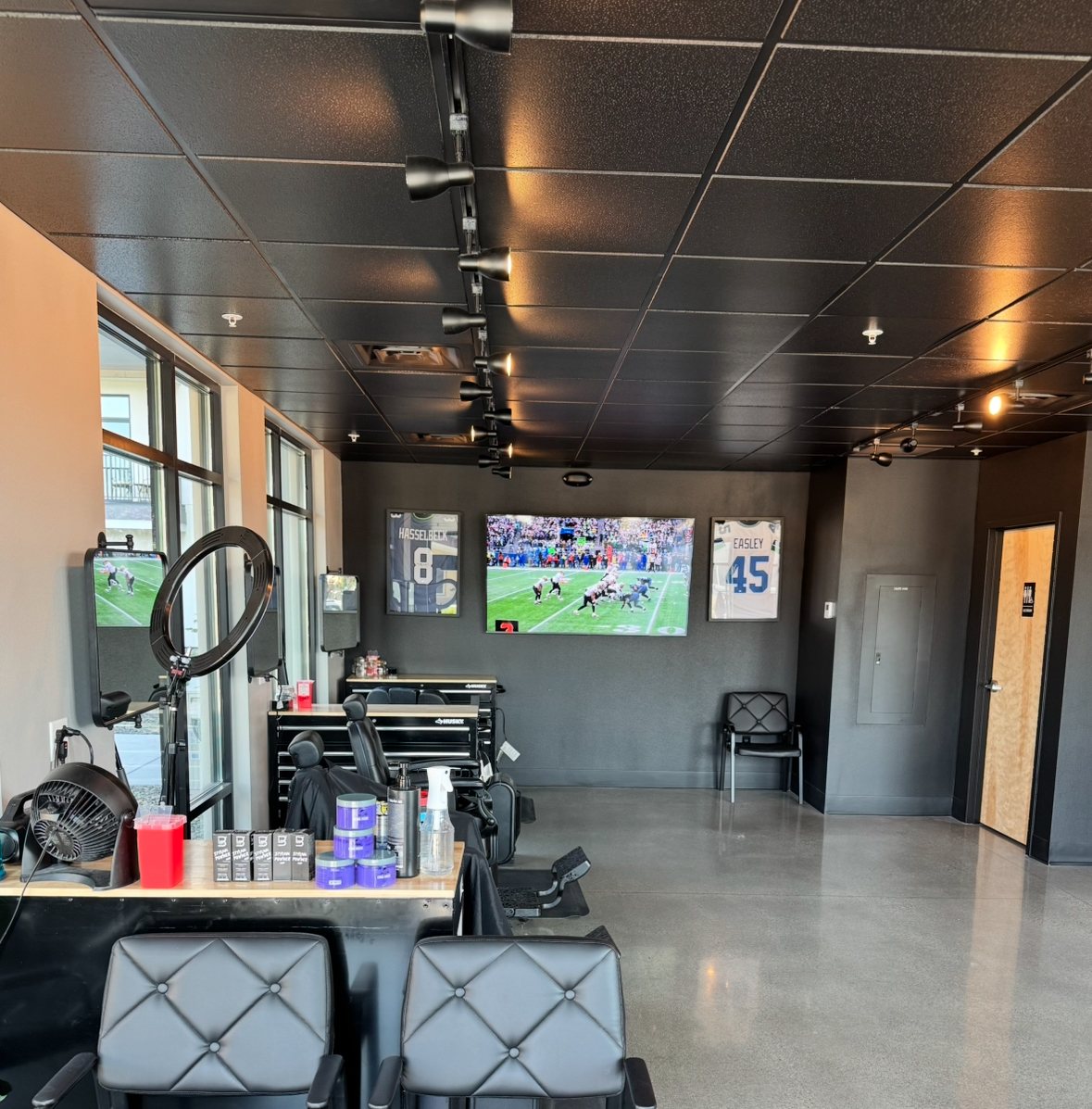 Max Barbershop 4112 W 24th Ave suit a105, Kennewick Washington 99337