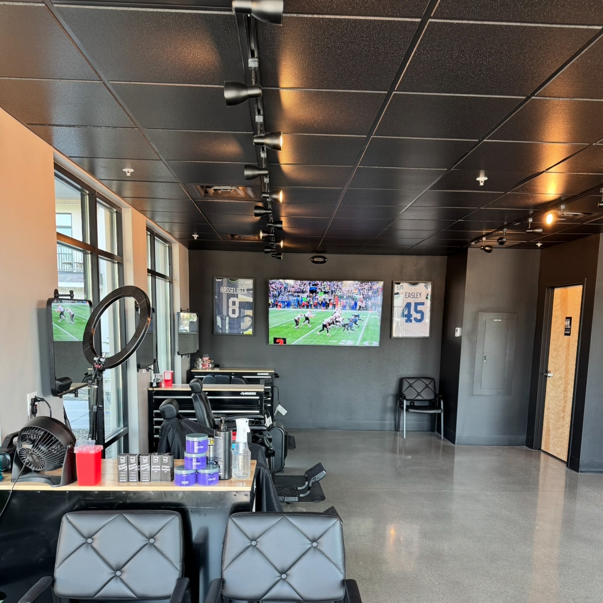 Max Barbershop
