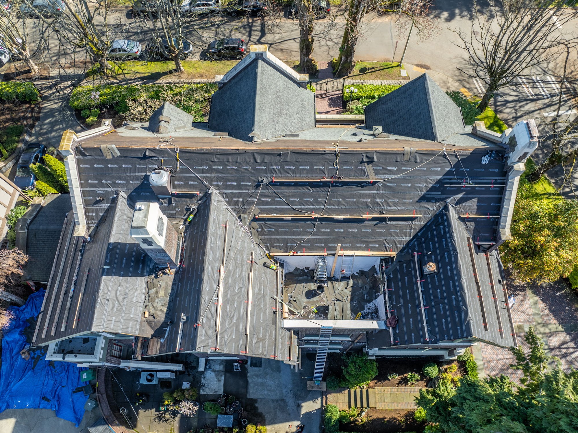 Signature Roof Service LLC