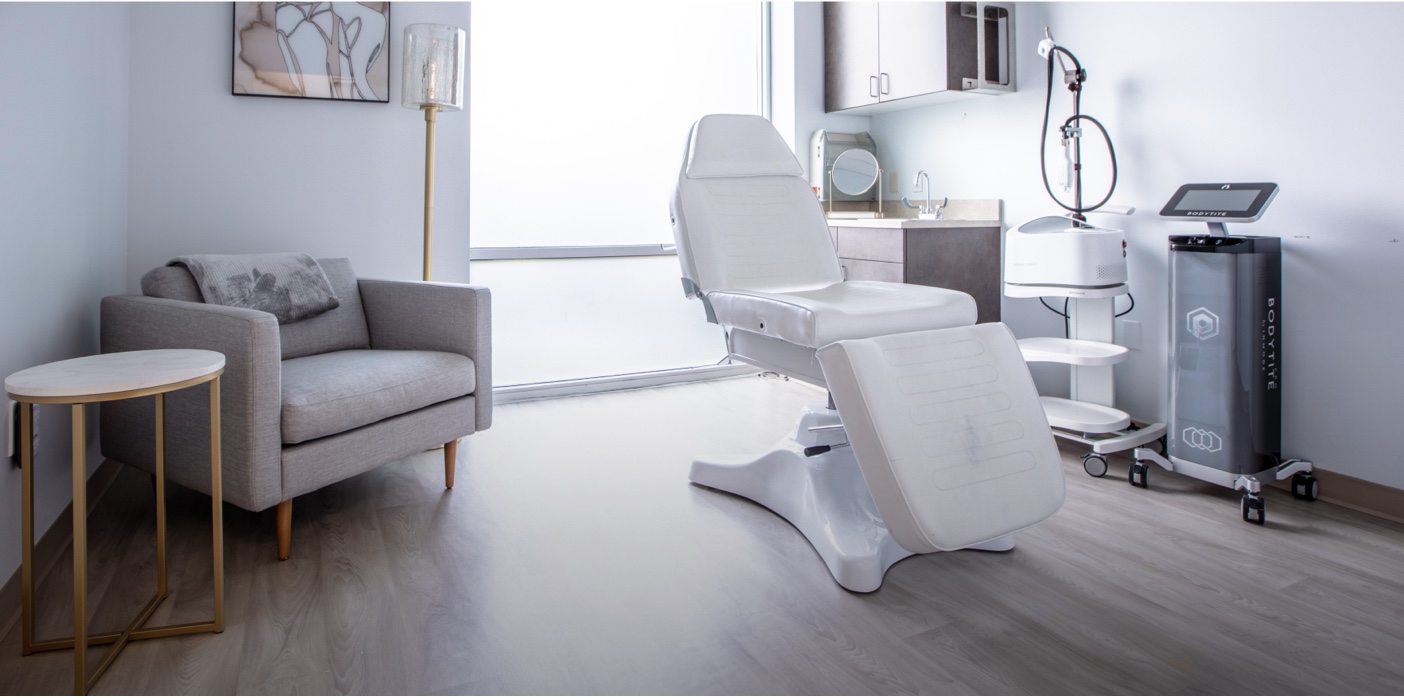 Tseng Plastic Surgery 11415 Slater Ave NE STE 104, Kirkland, WA 98033