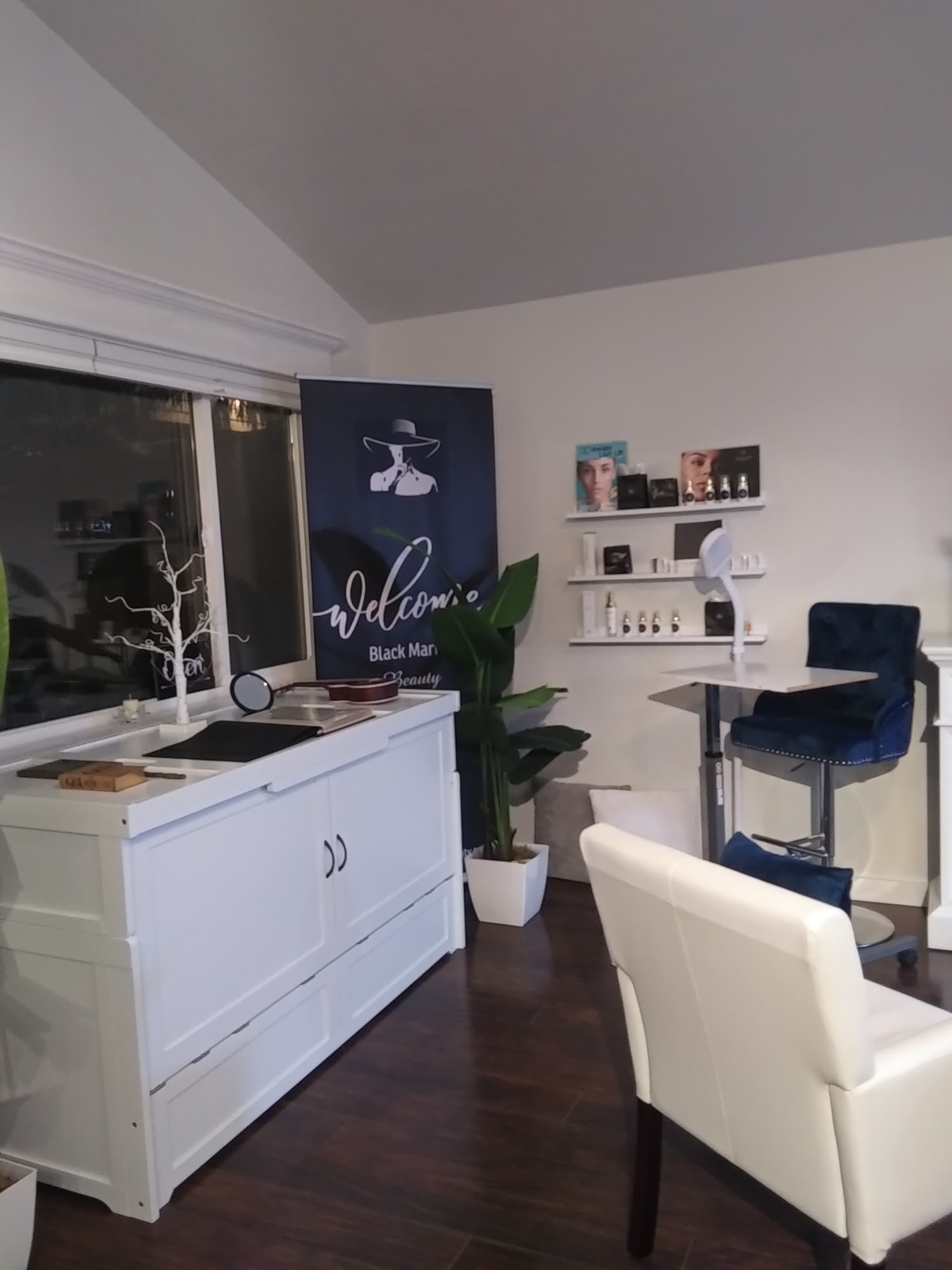 Black Market Beauty 2131 99th Ave SE, Lake Stevens Washington 98258