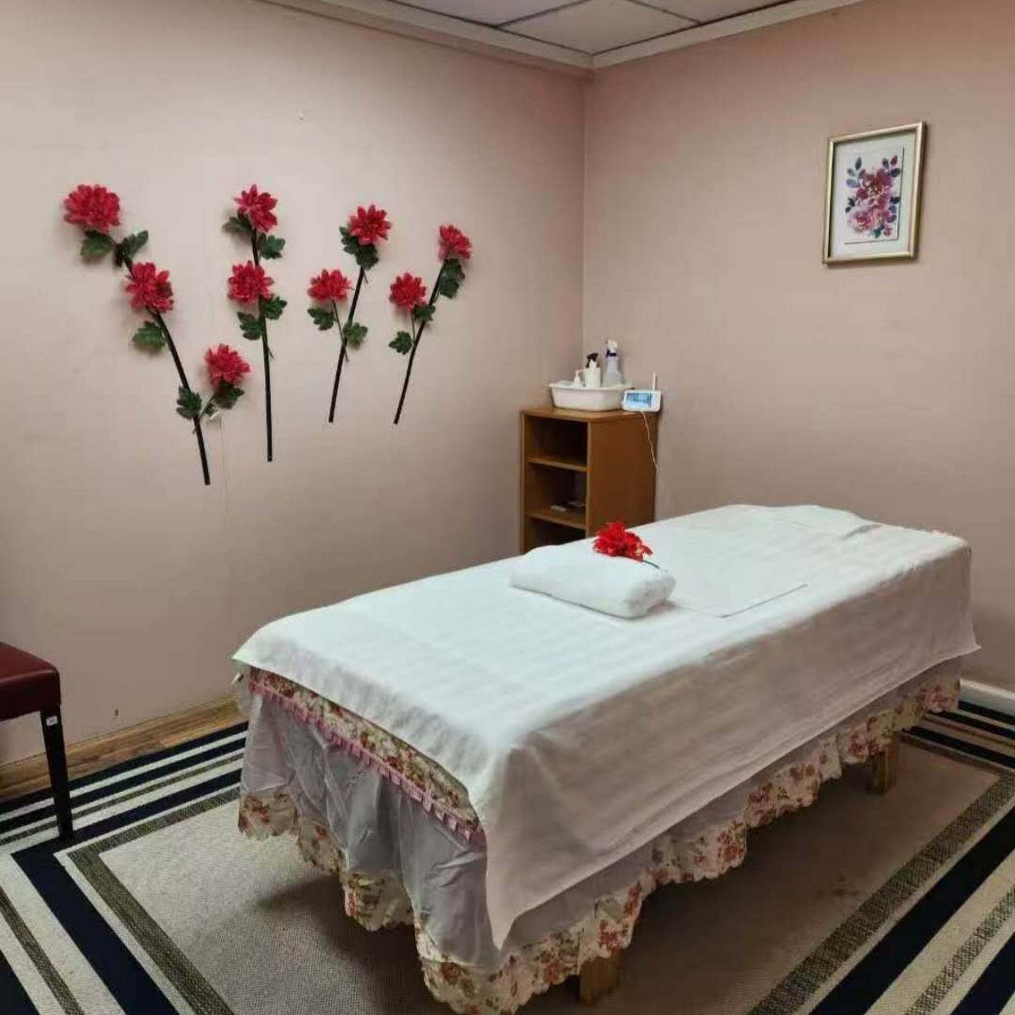 Sun Foot & Body Massage 18421 Hwy 99 Suite G, Lynnwood Washington 98037