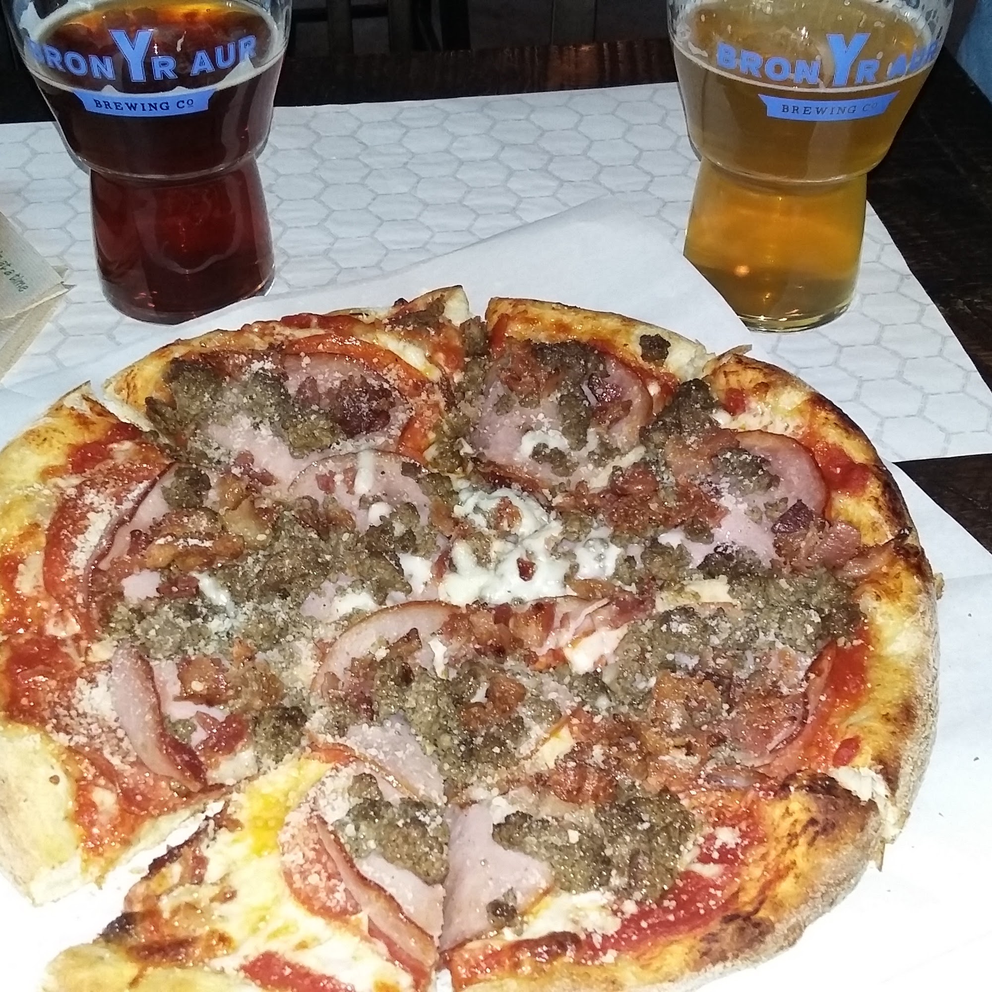 Bron Yr Aur Brewing Co Naches
