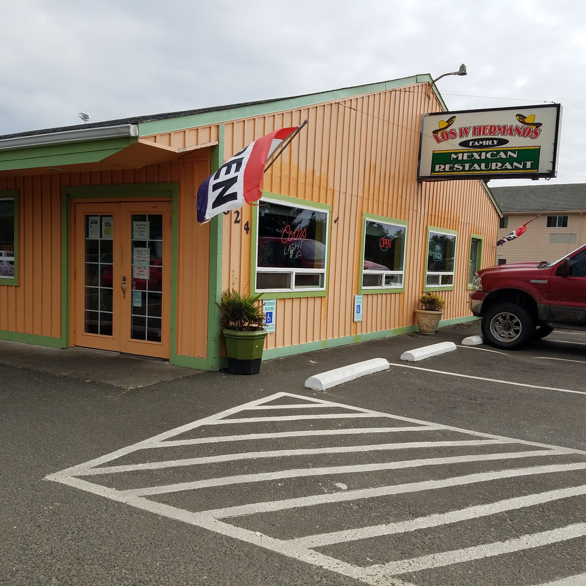 Los IV Hermanos Ocean Shores
