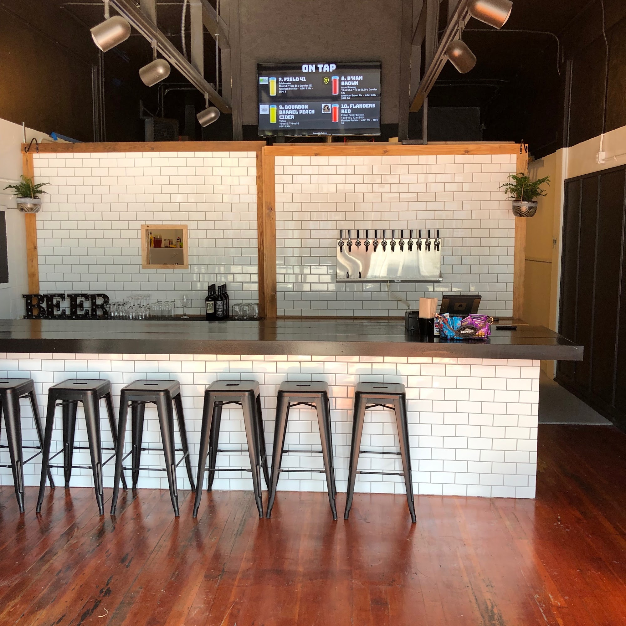 Angeles Taproom Port Angeles