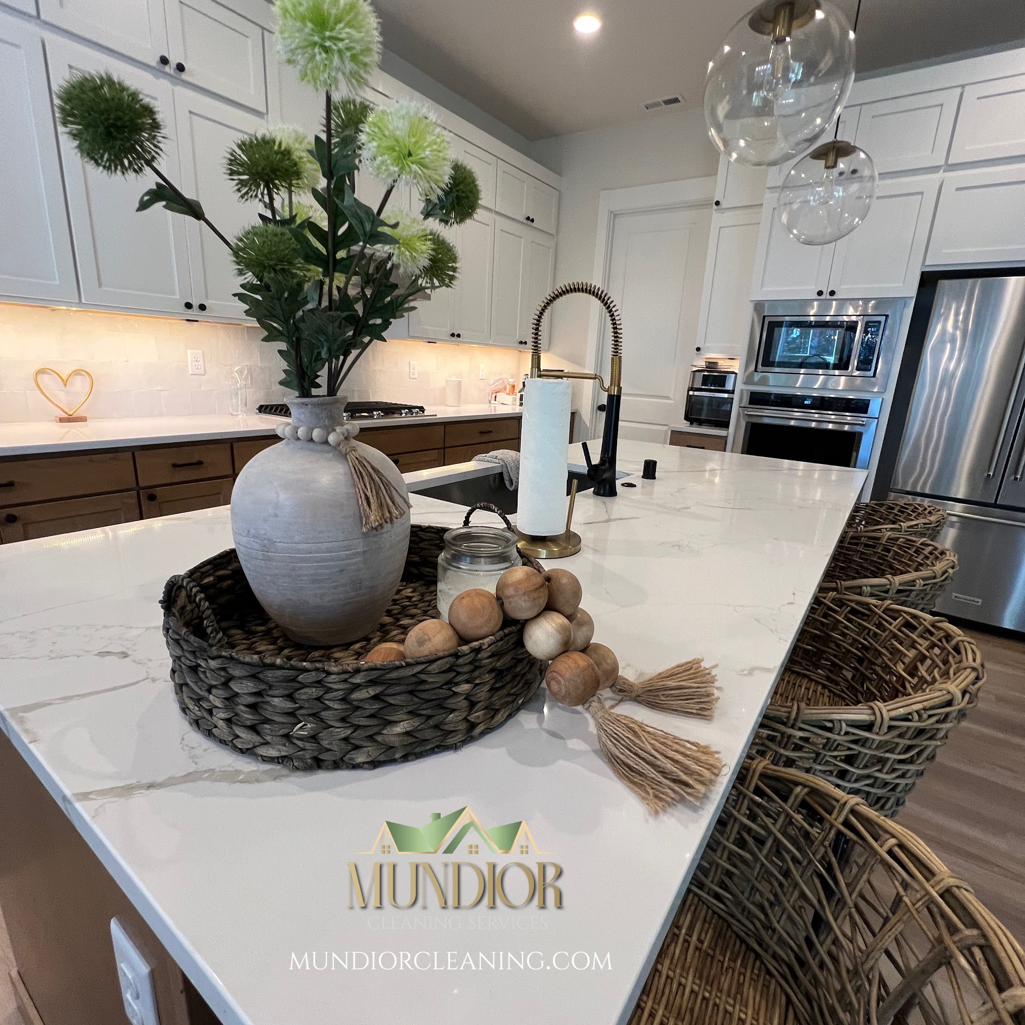 Mundior Cleaning Services 14818 122nd Ave E, Puyallup Washington 98374