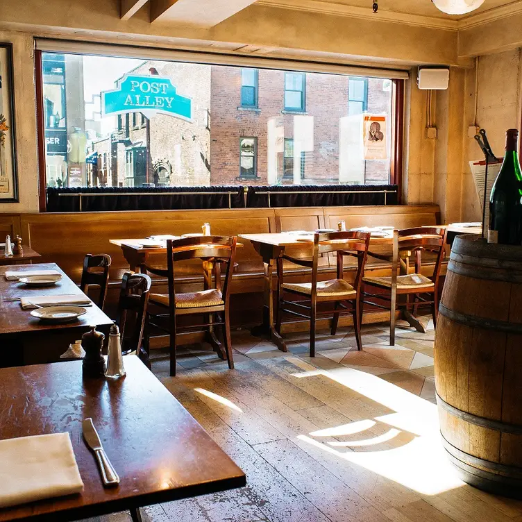 Photo credit: opentable