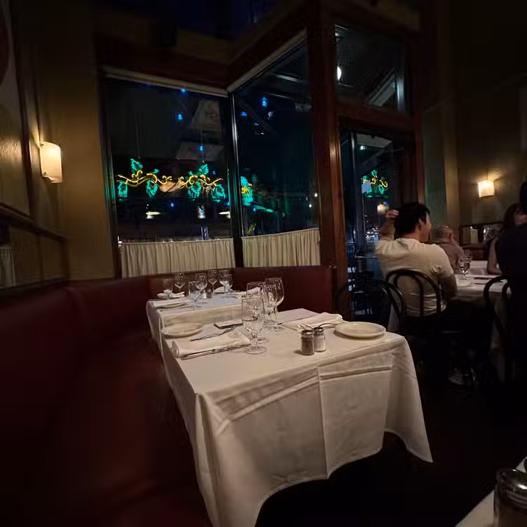 Photo credit: opentable