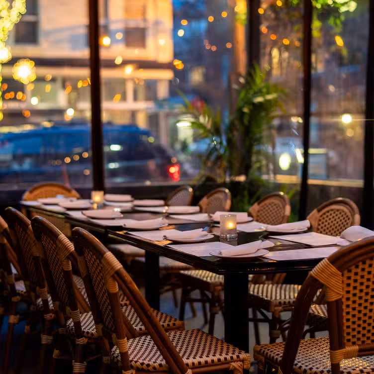 Photo credit: opentable