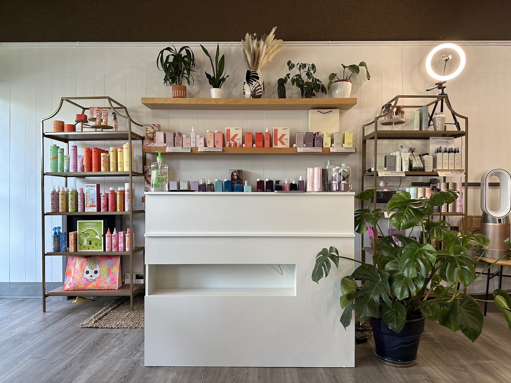 Layer Salon 8619 35th Ave NE, Seattle Washington 98115