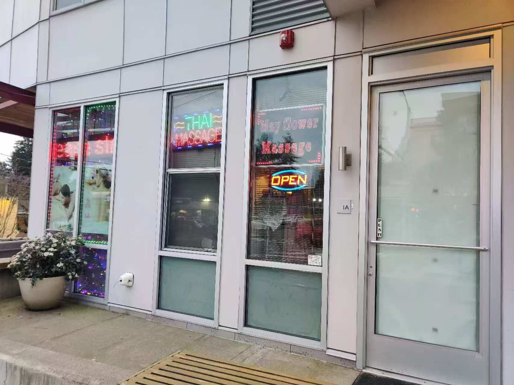 Mayflower Massage 14307 Greenwood Ave N #1a, Seattle Washington 98133