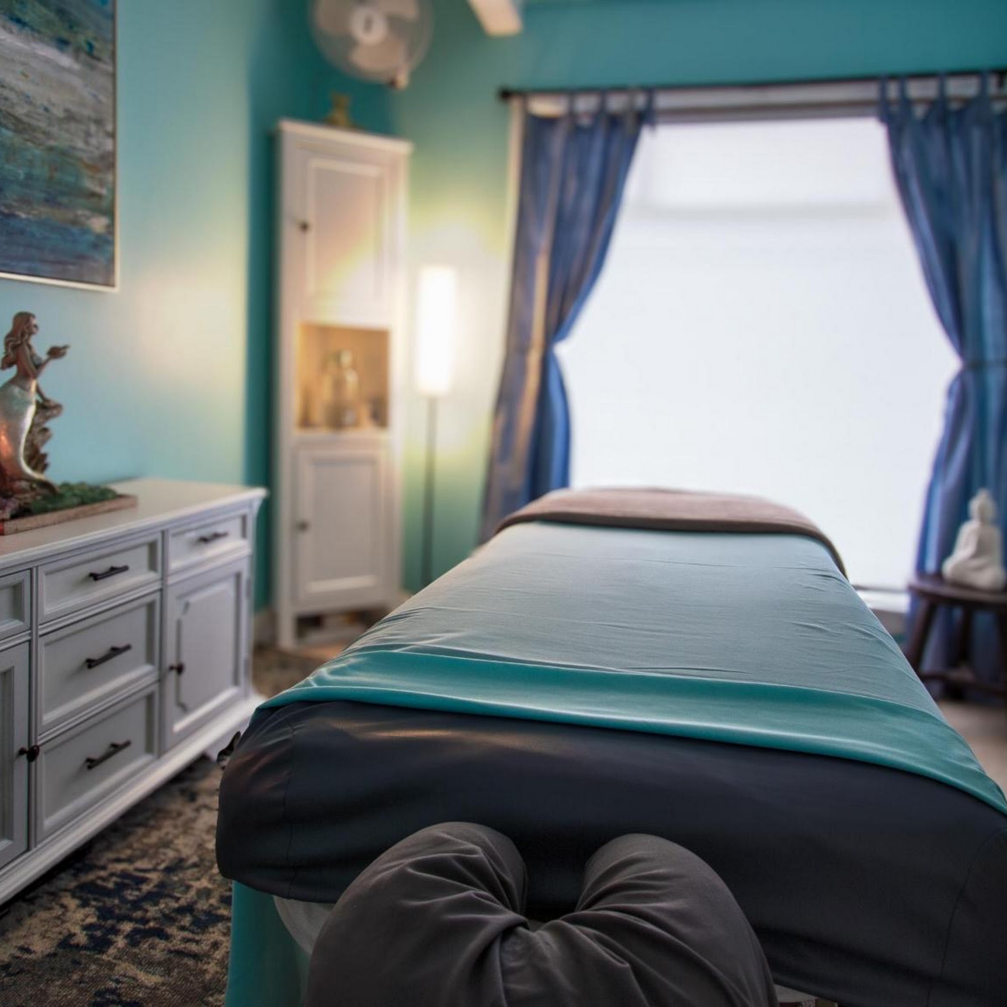 Sol Bodywork 5963 SW Carroll St, Seattle Washington 98116