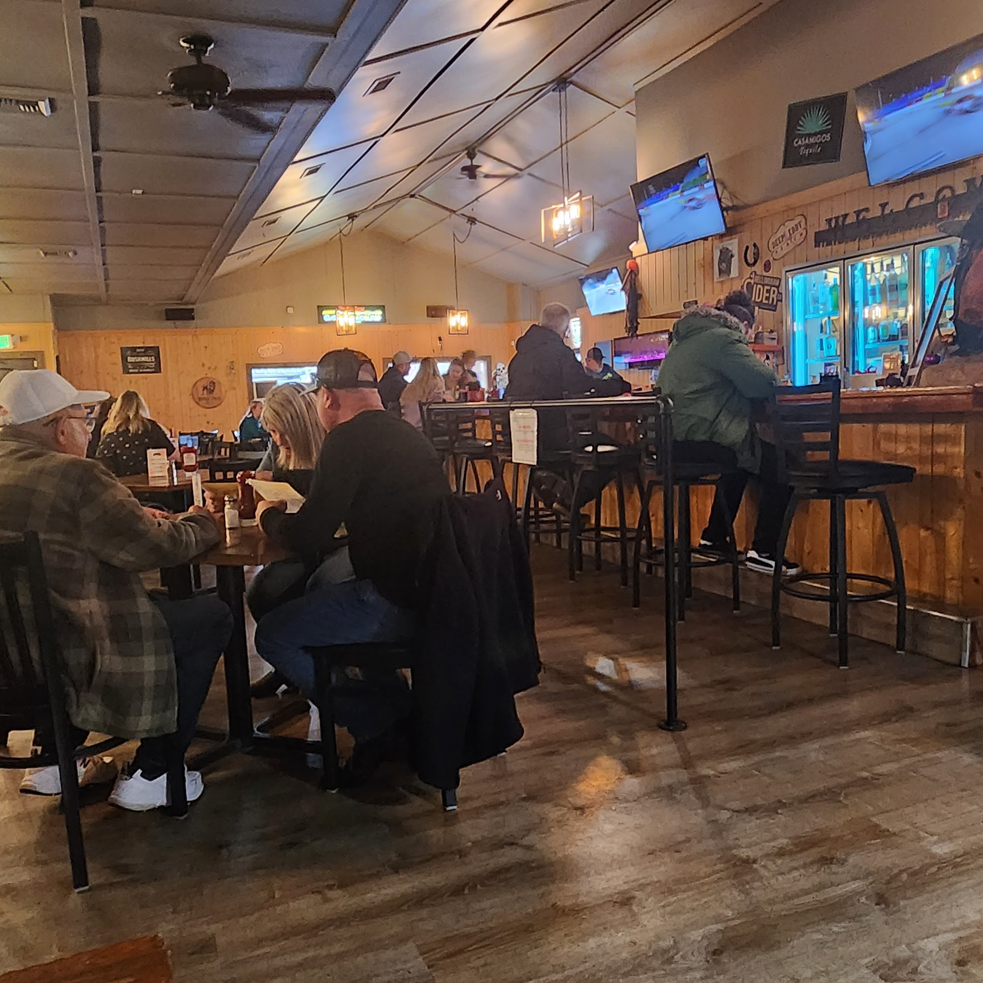 Iron Mountain Bar & Grill Sedro-Woolley