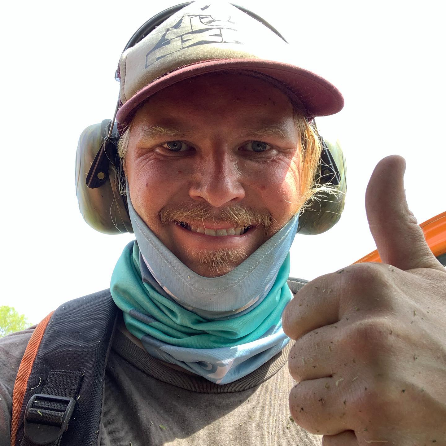 Big Blue Pressure Washing and Lawn