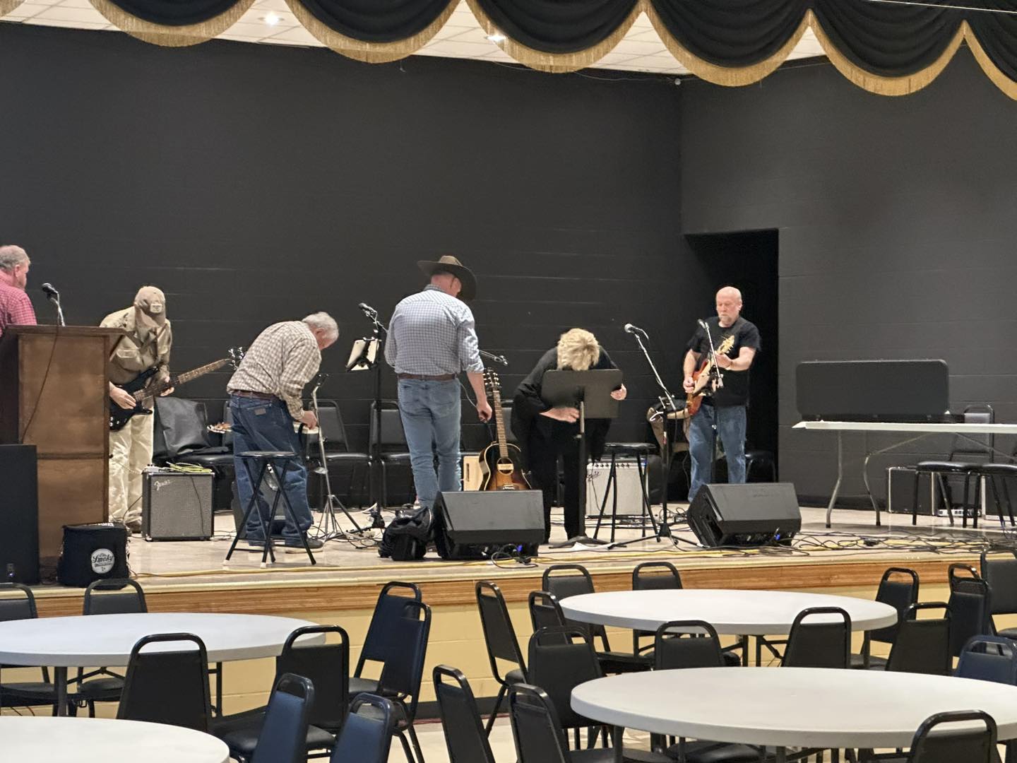 Advanced Carpet Cleaning