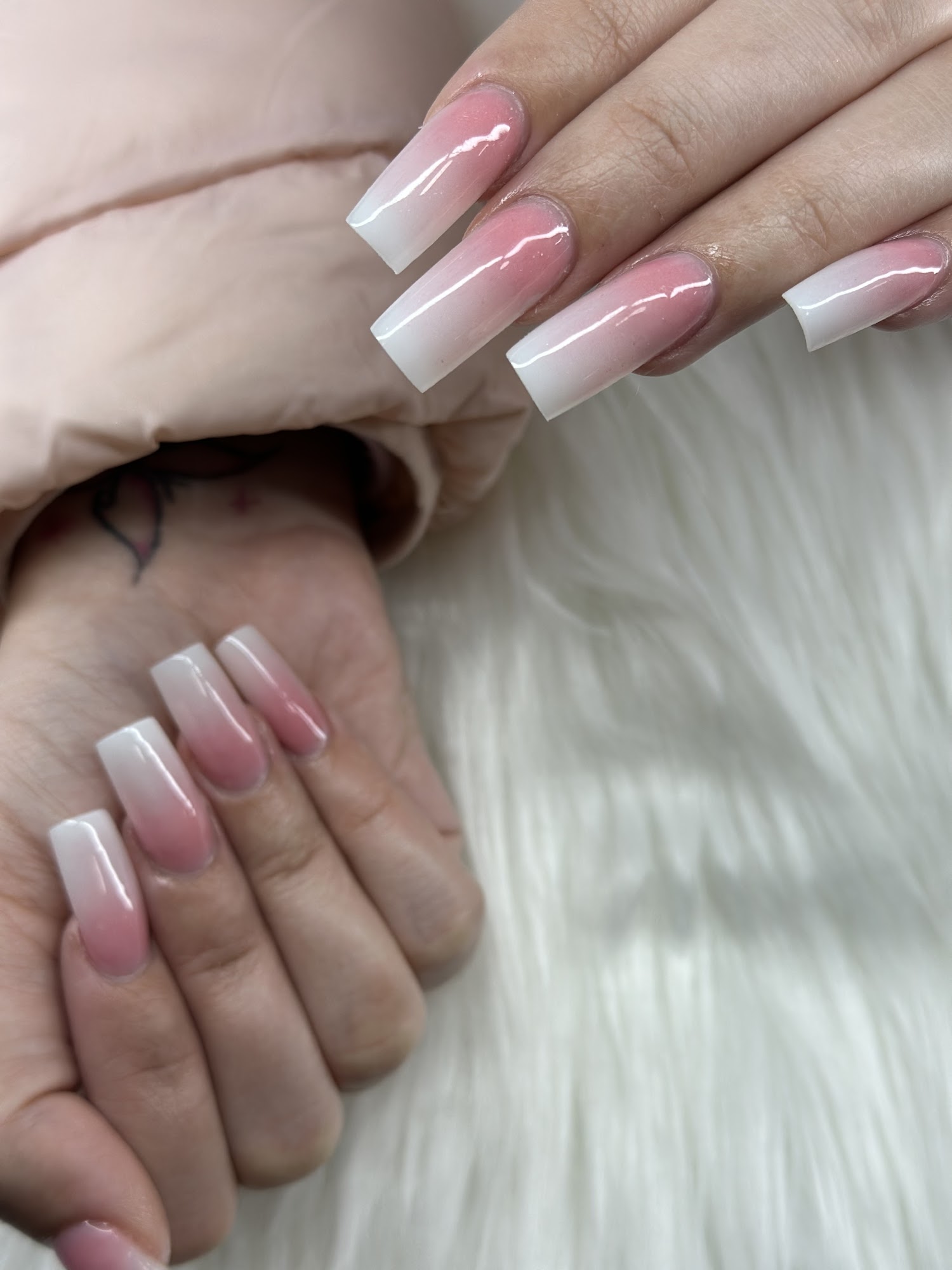 Selina Beauty Salon 13407 E Sprague Ave, Spokane Valley Washington 99216