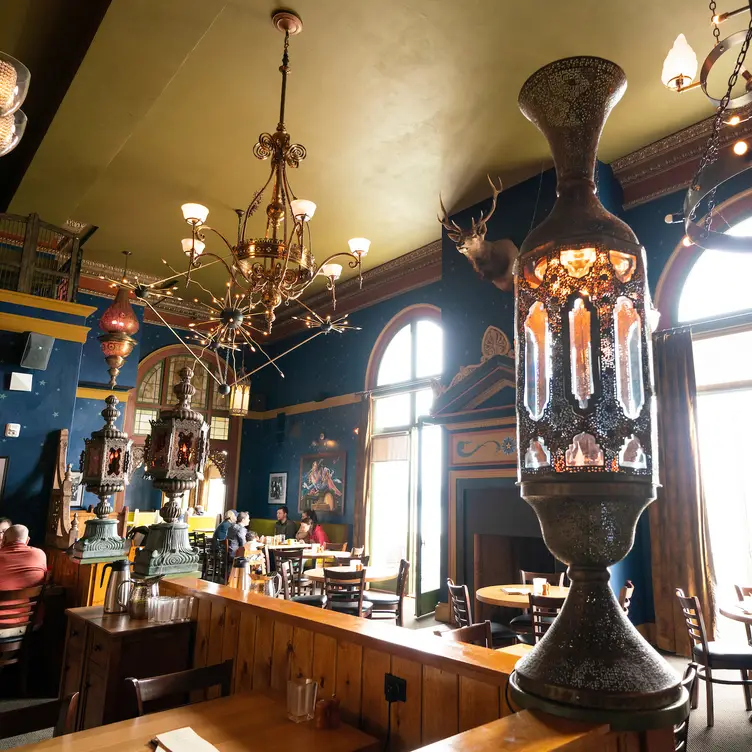 Photo credit: opentable