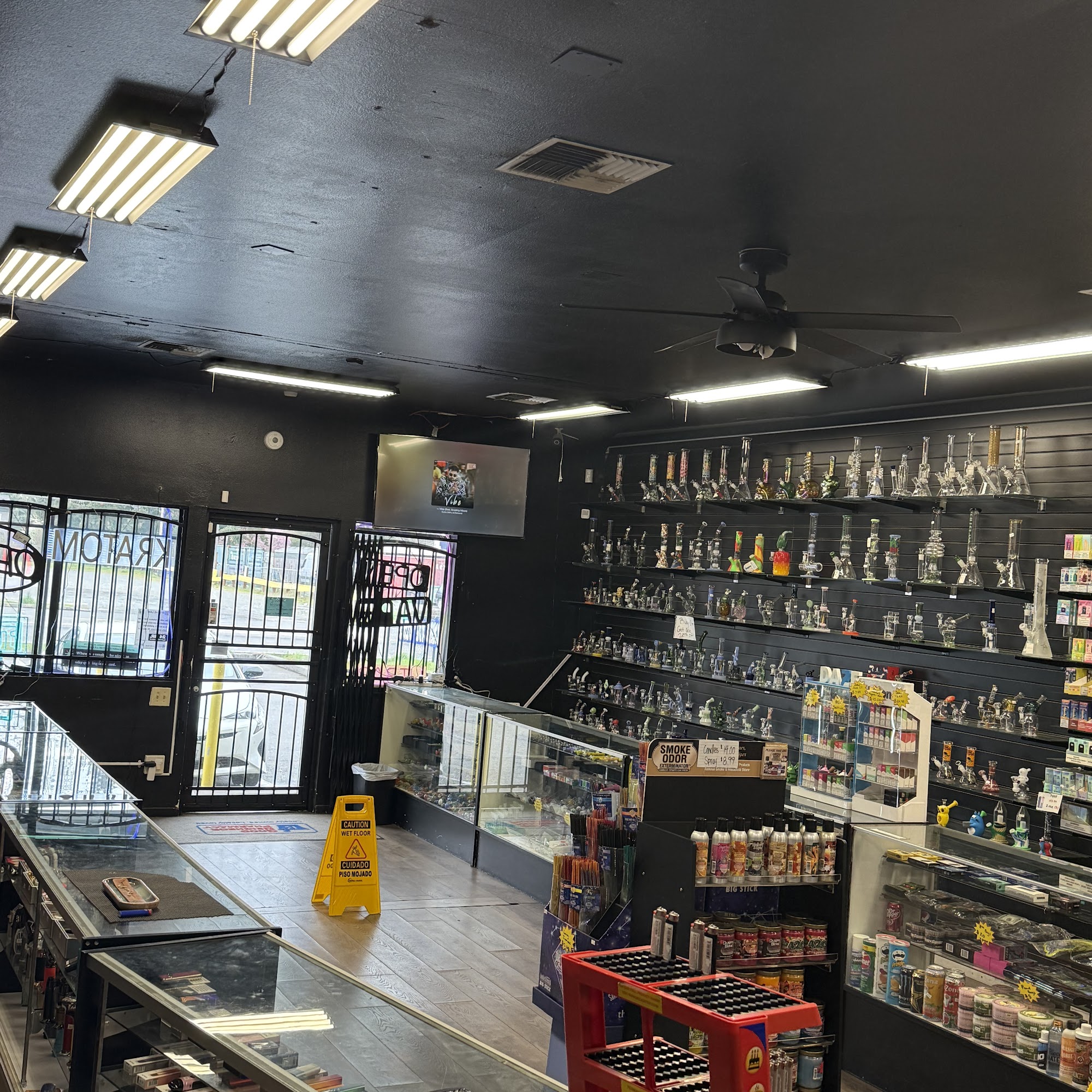 Smoke zone Smoke &vape