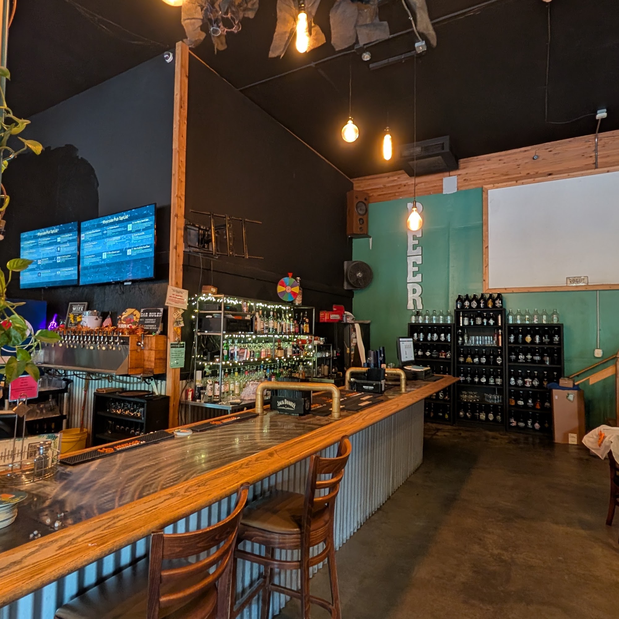 Riverside Pub Wenatchee