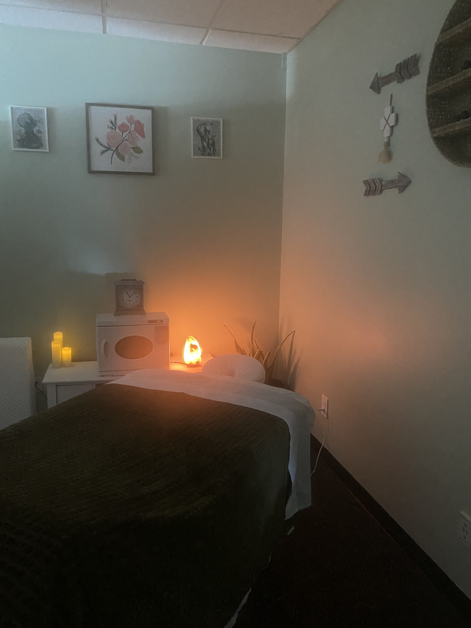 Sarah Lowrey-Deveny LMT 2807 W Washington Ave Suite 115, Yakima Washington 98903