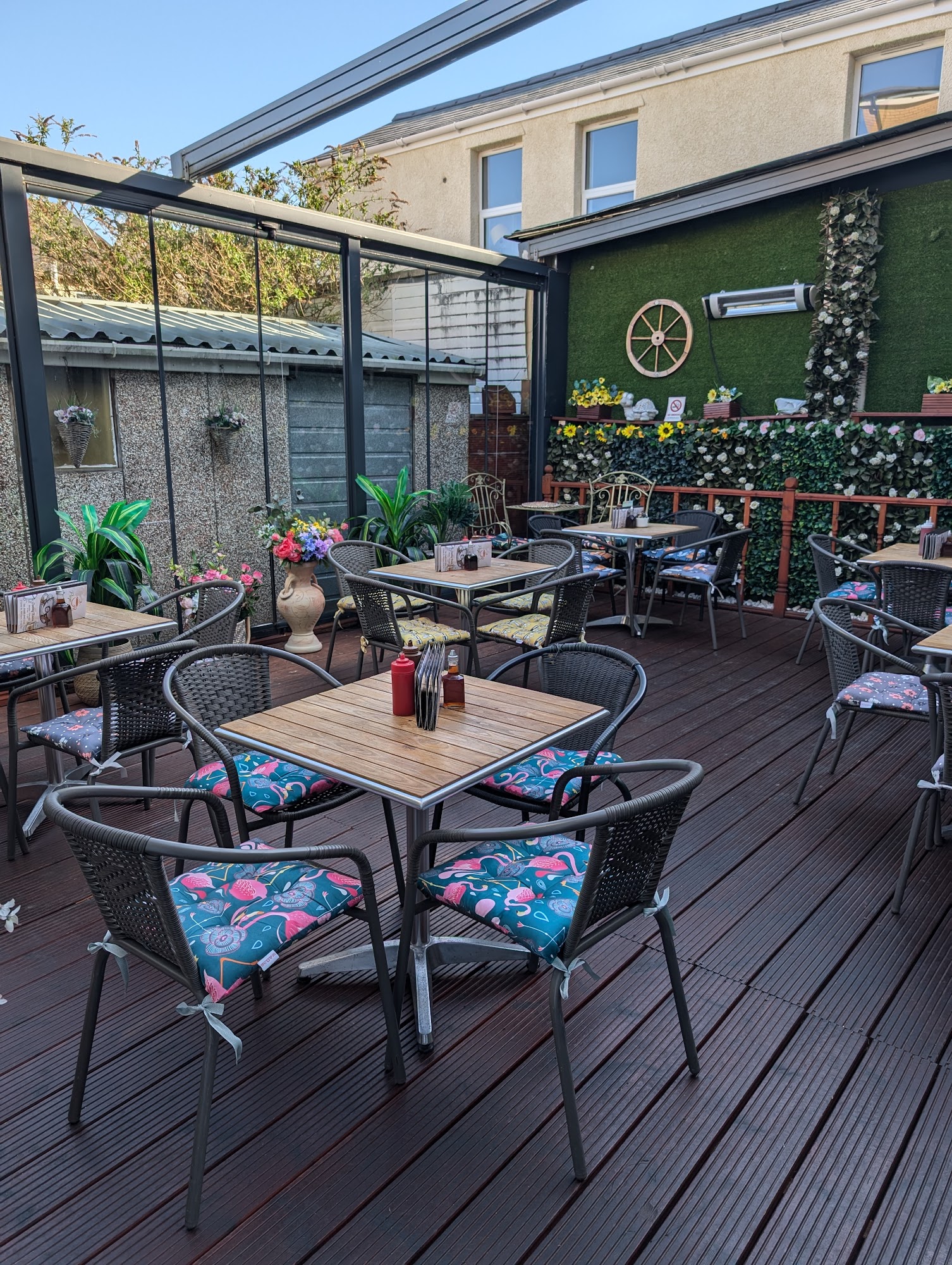 Pop in cafe 2 Canon St, Aberdare