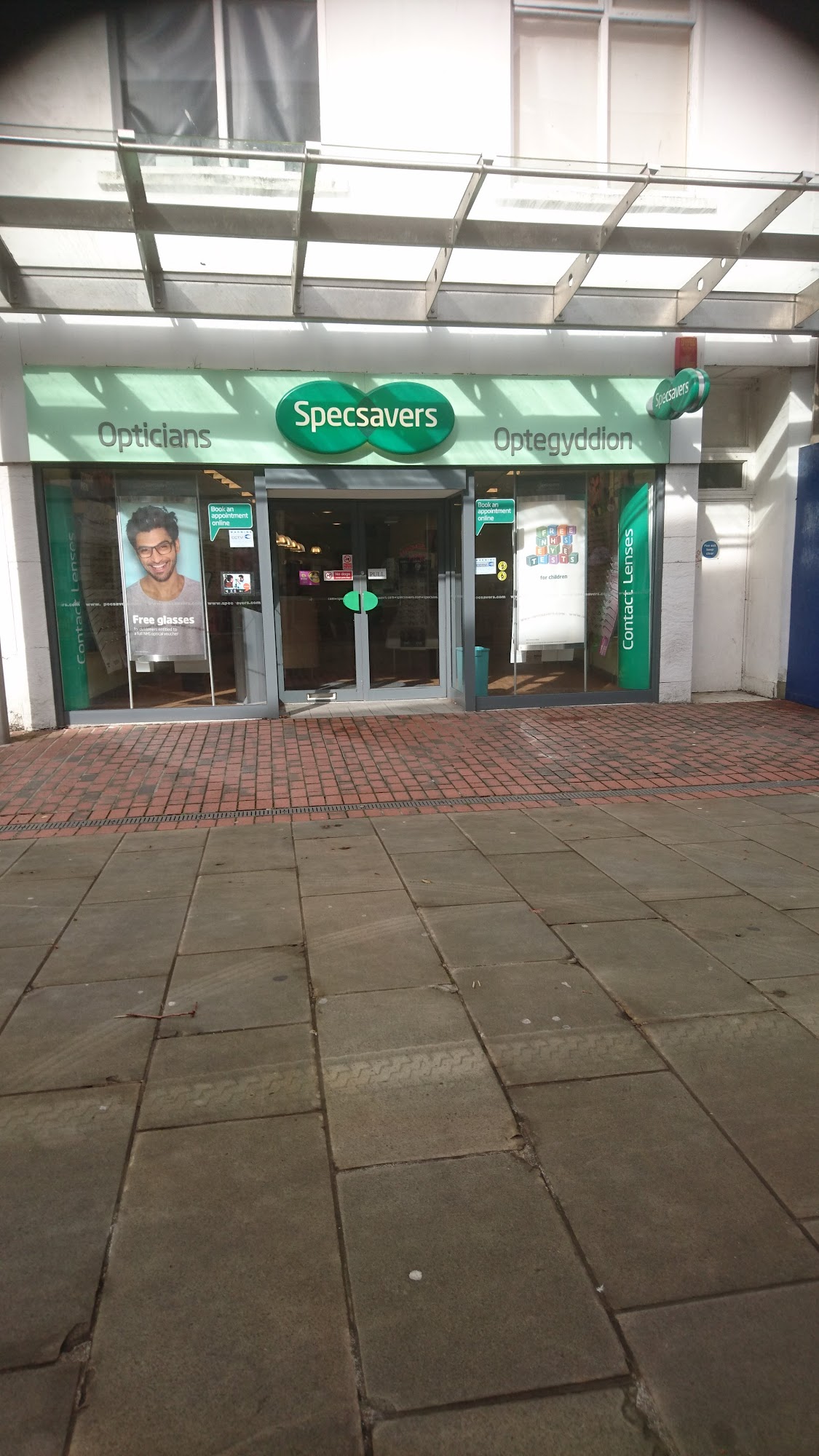 Specsavers Opticians and Audiologists - Llanelli