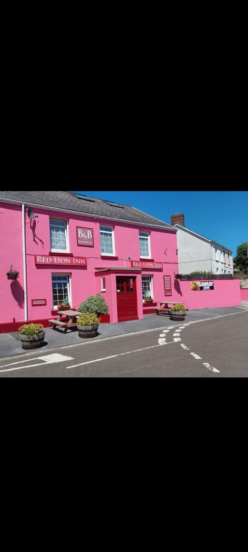 The Red Lion Inn Pembrey. Bed and Breakfast