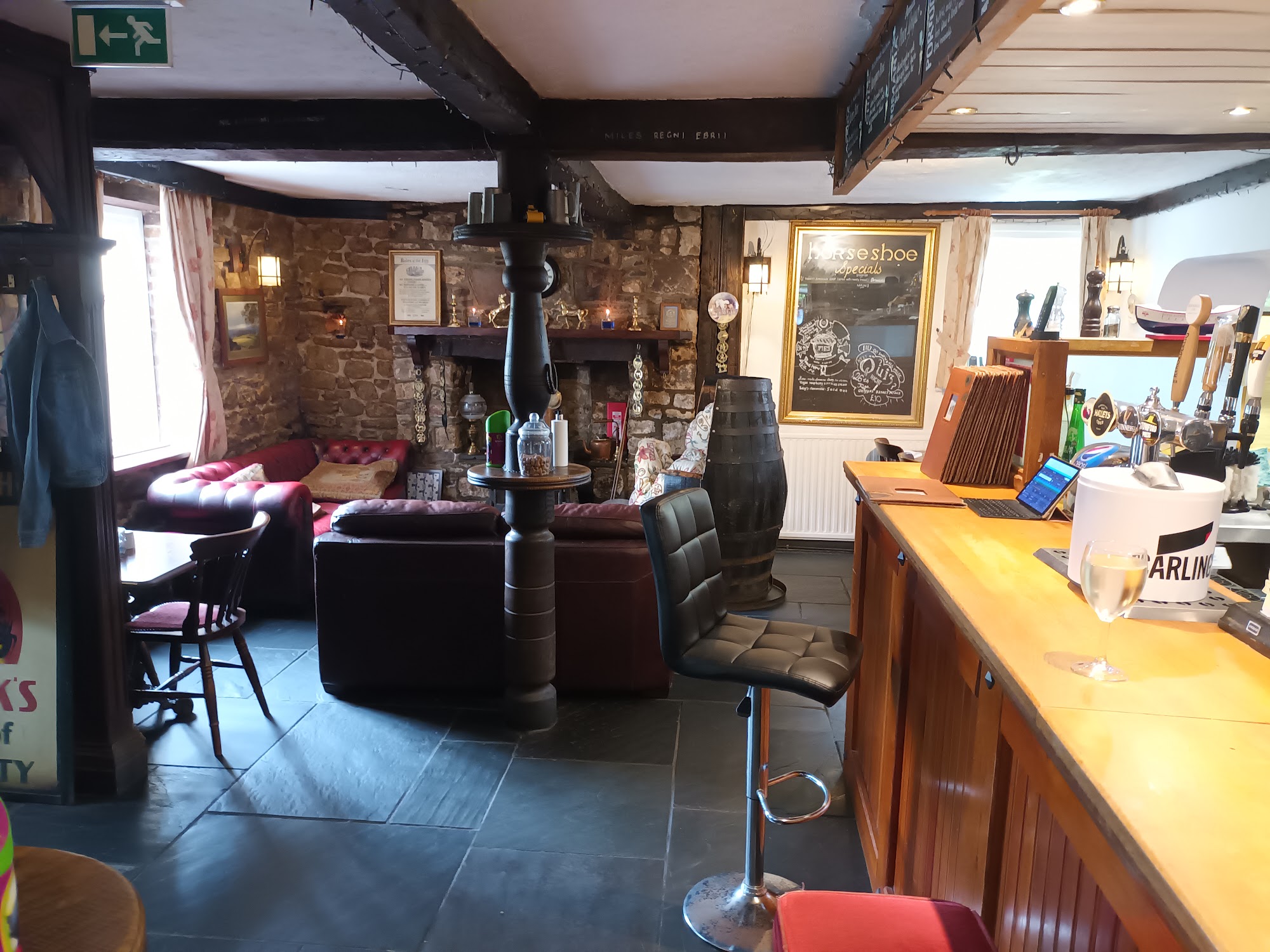 The Horseshoe Inn & Country Kitchen Old Abergavenny Rd, Pontypool