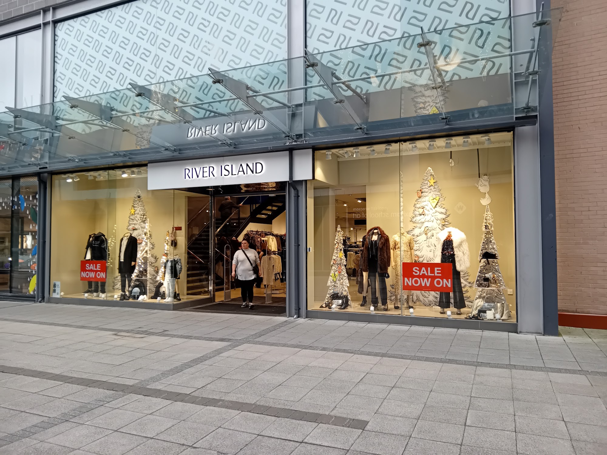 River Island