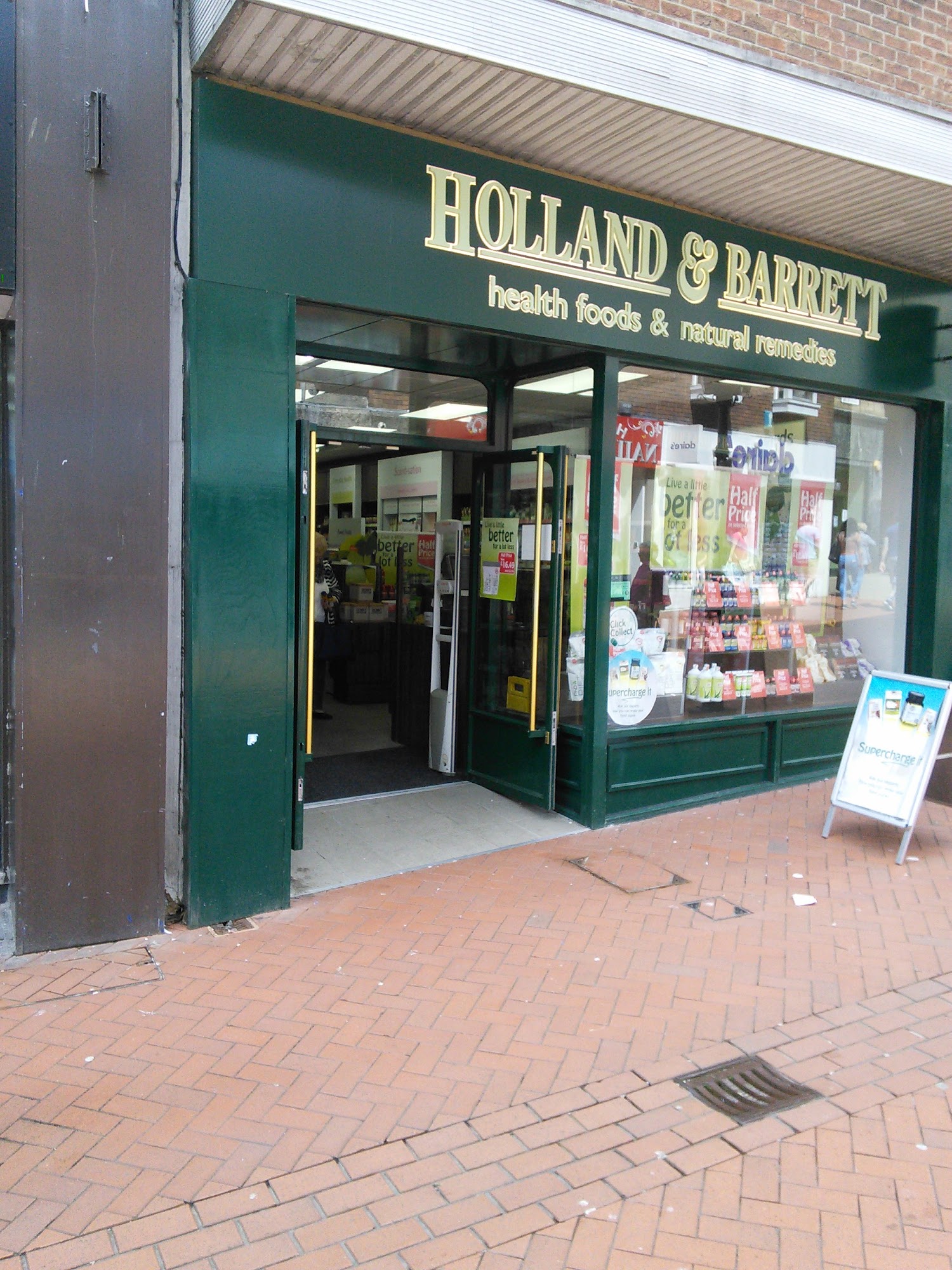 Holland & Barrett - Wrexham