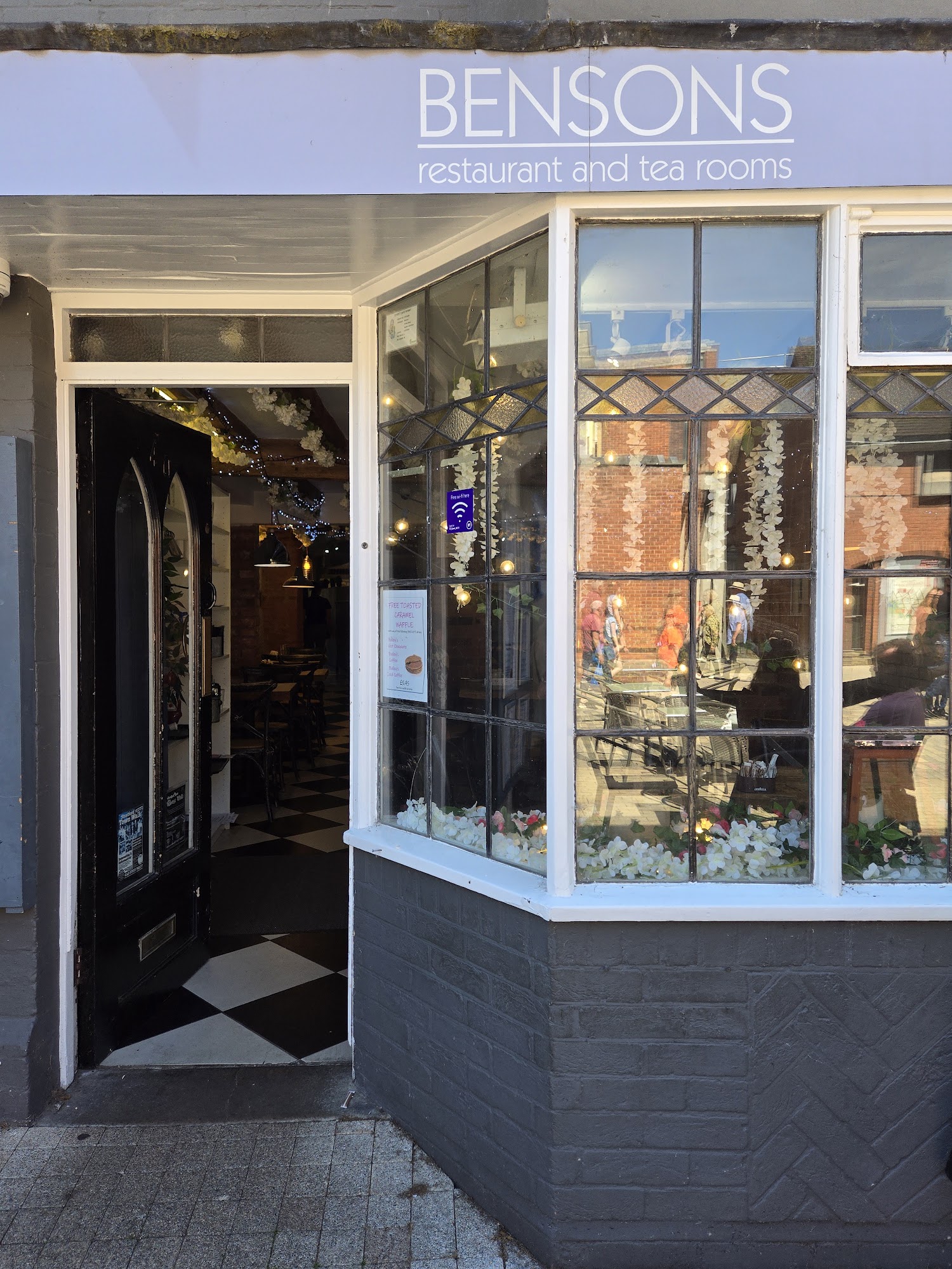Bensons Restaurant & Tea Rooms 40 Henley St, Stratford-upon-Avon