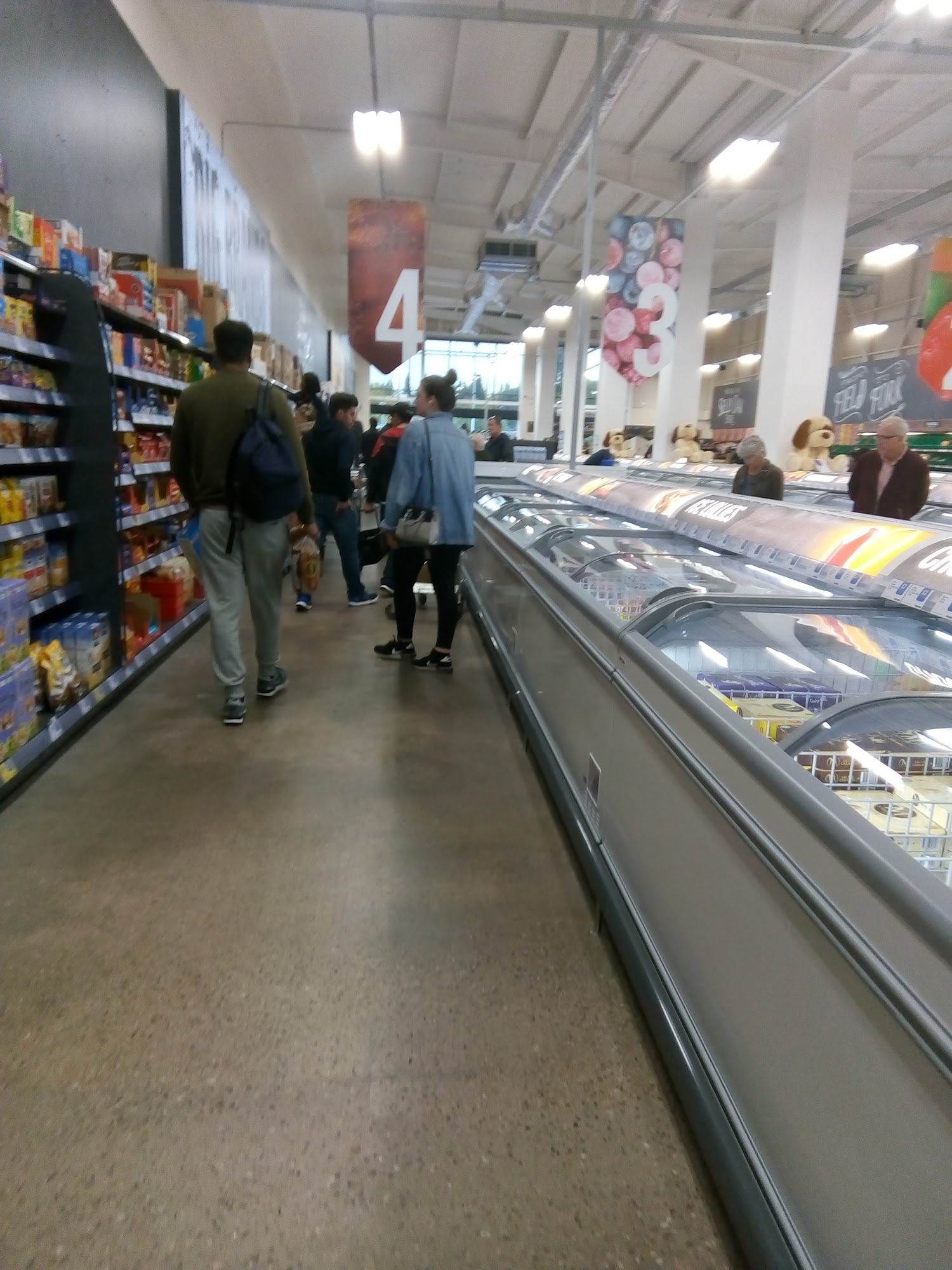 The Food Warehouse by Iceland