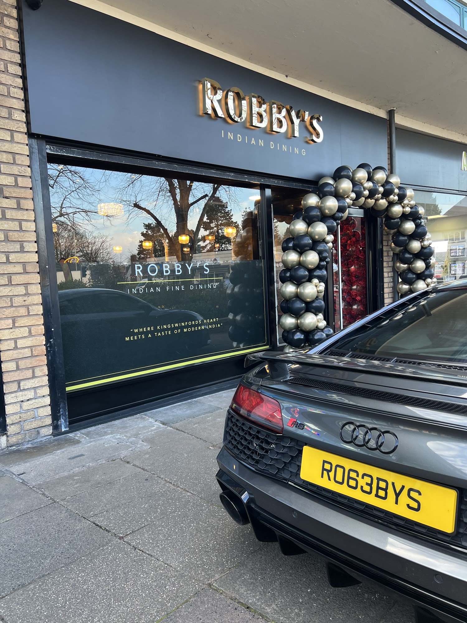 Robby's Indian Fine Dining 11 Townsend Pl, Kingswinford