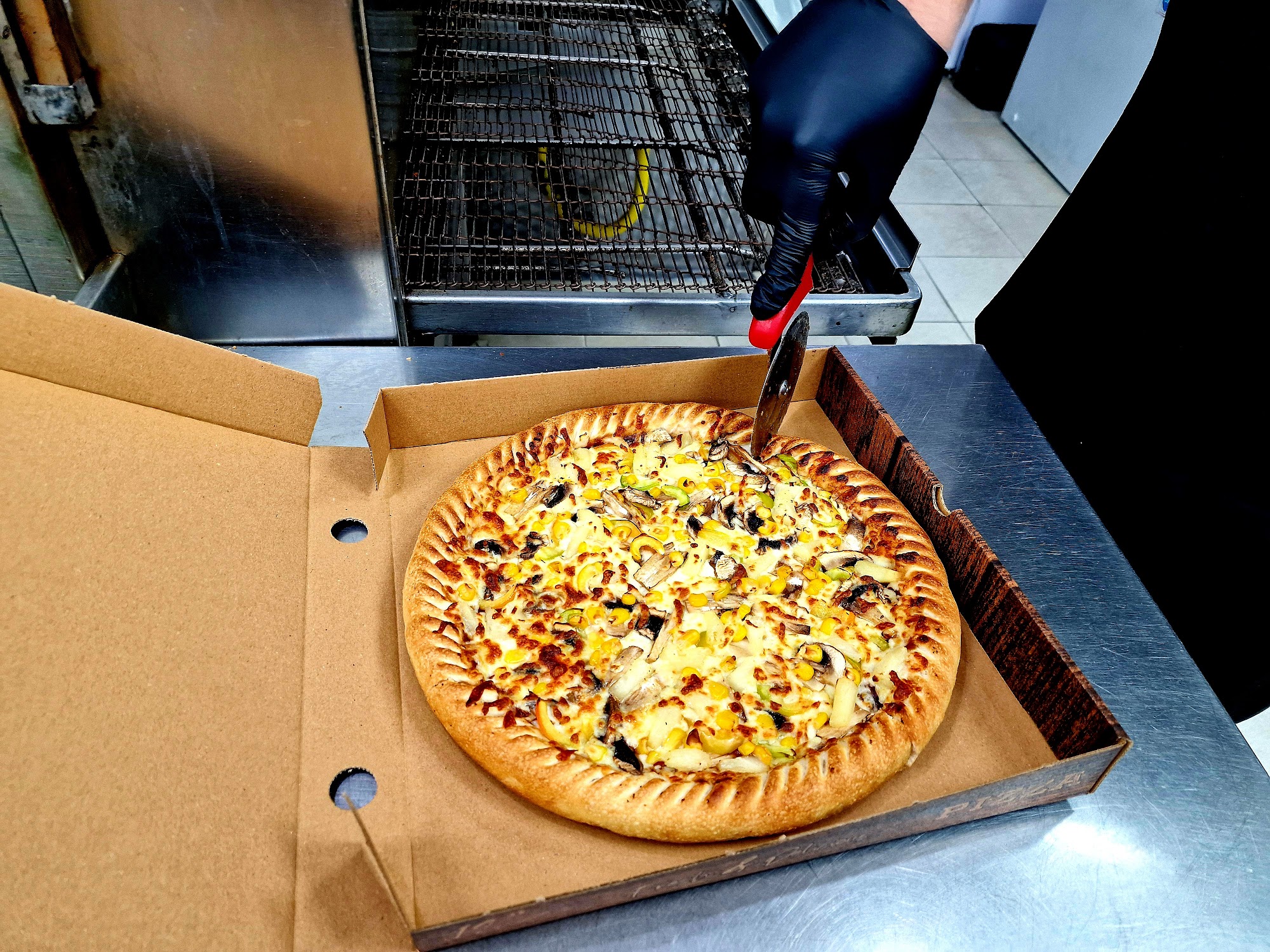 Kingswinford Pizza 3A Dingle Rd, Kingswinford