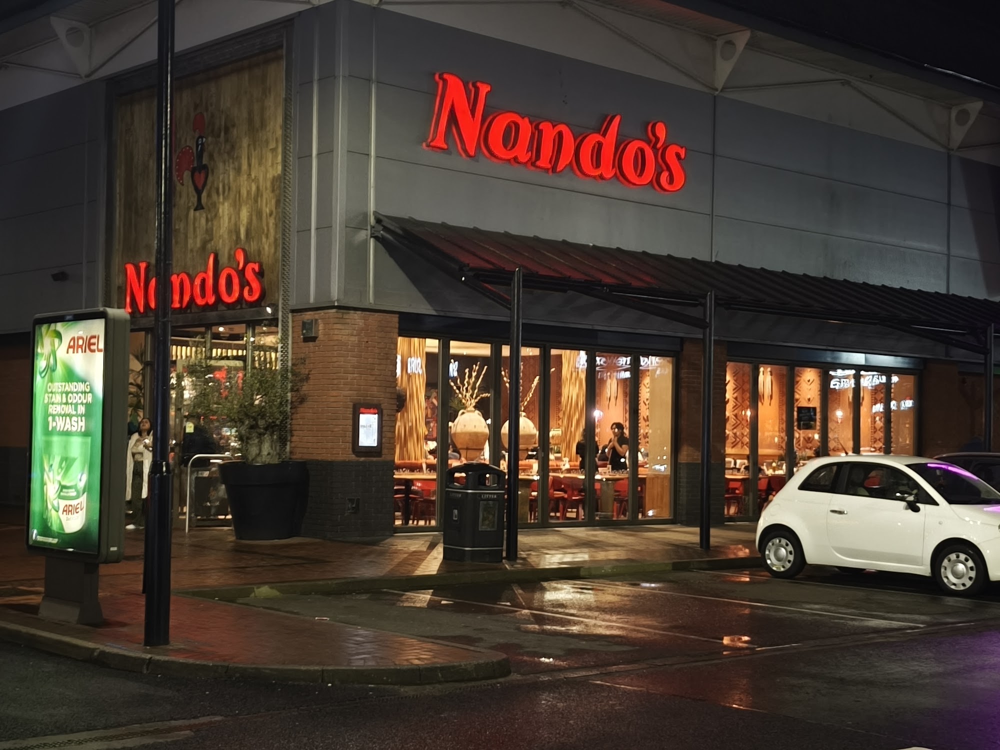 Nando's Wolverhampton - Bentley Bridge Unit 4b, Bentley Bridge Leisure Park, Wednesfield Wy, Wolverhampton