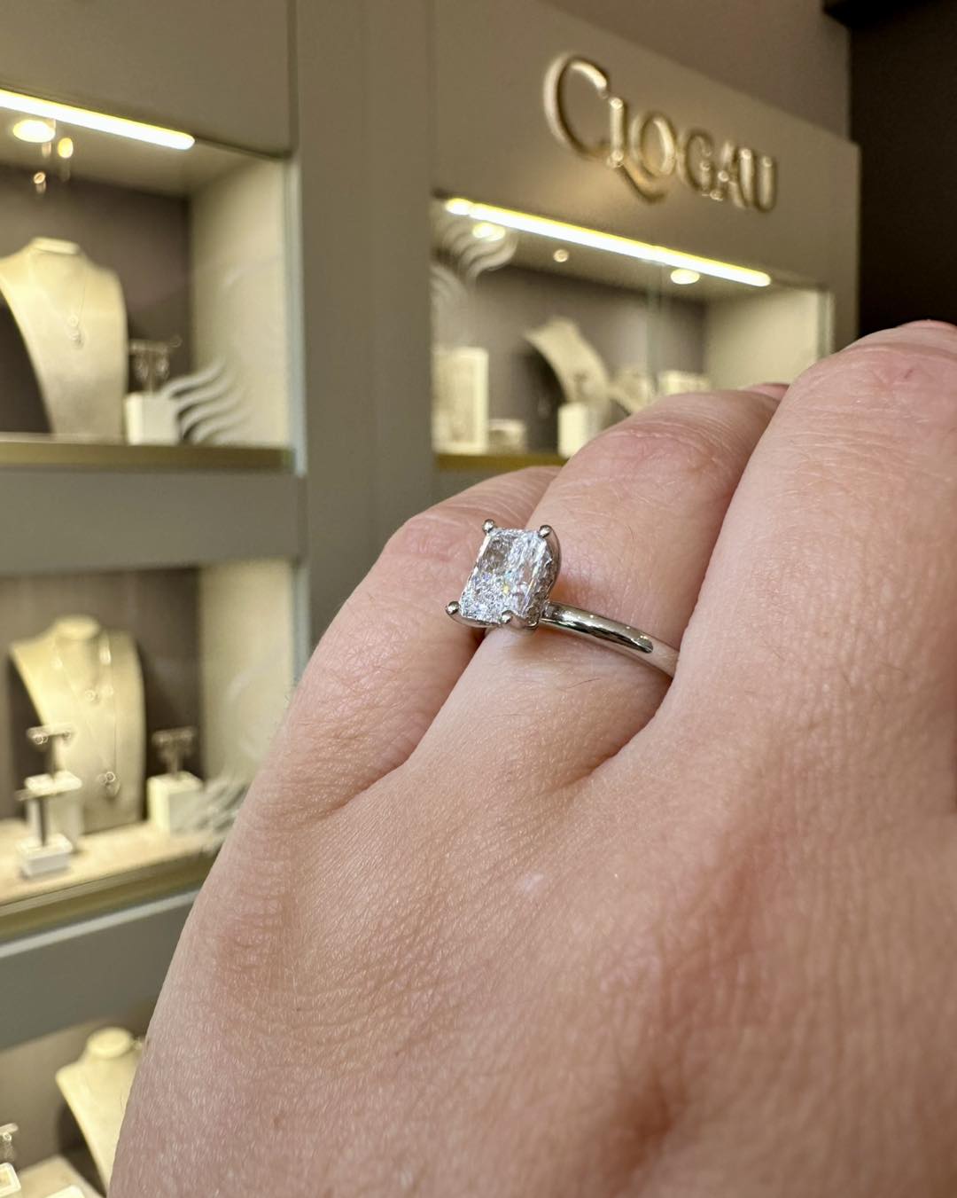 BRADBURYS • THE JEWELLERS
