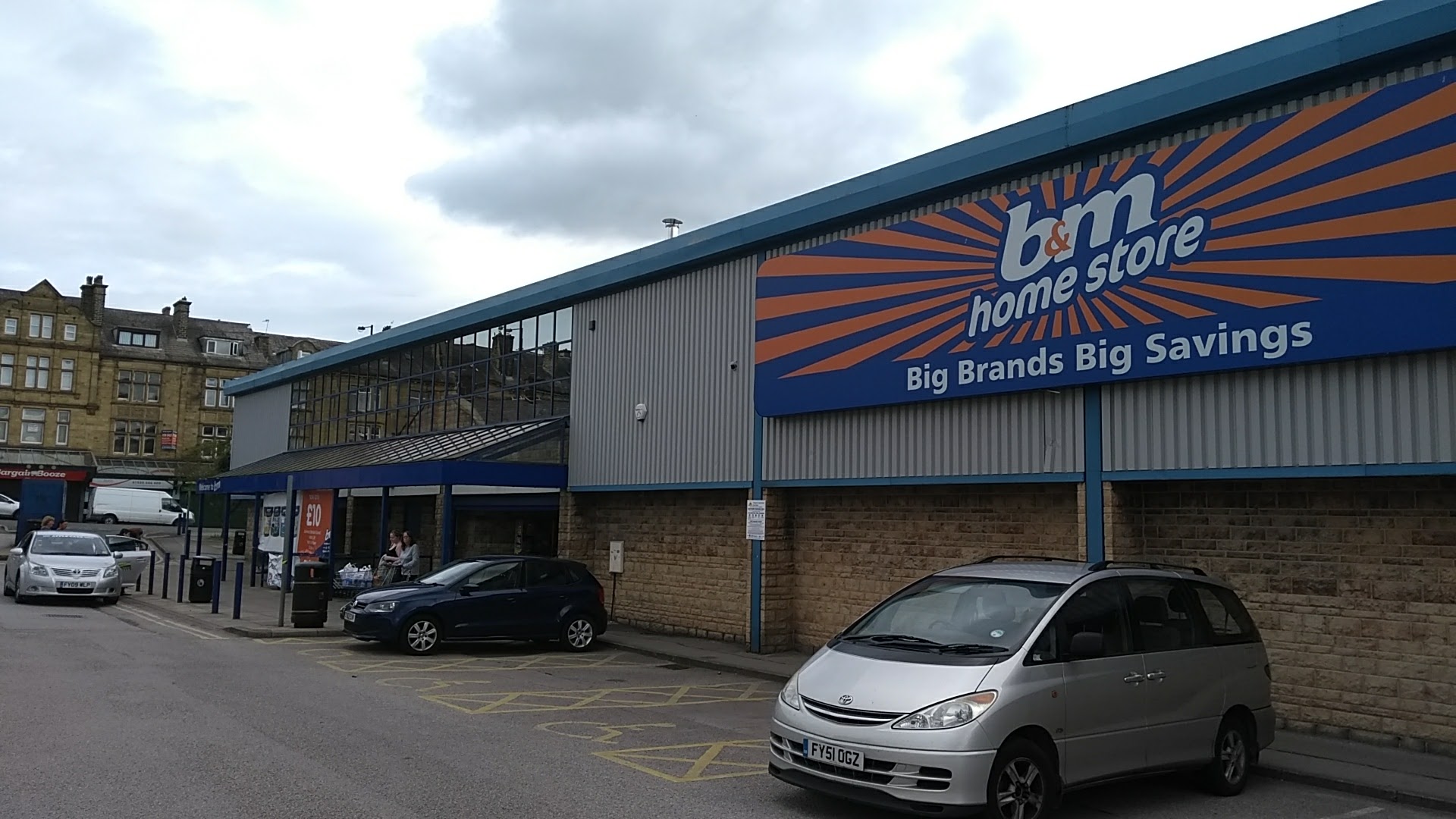B&M Home Store