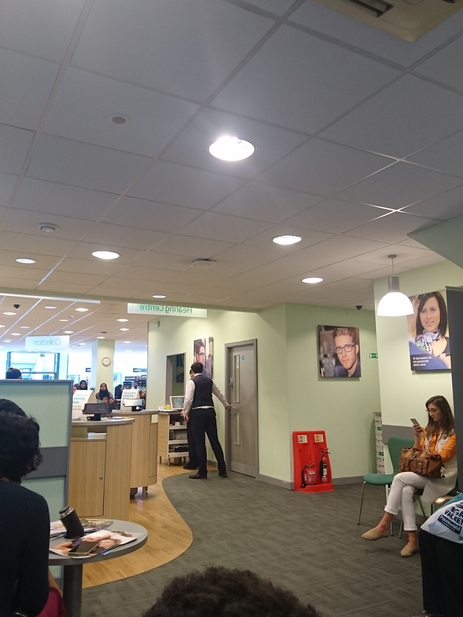 Specsavers Opticians and Audiologists - Leeds