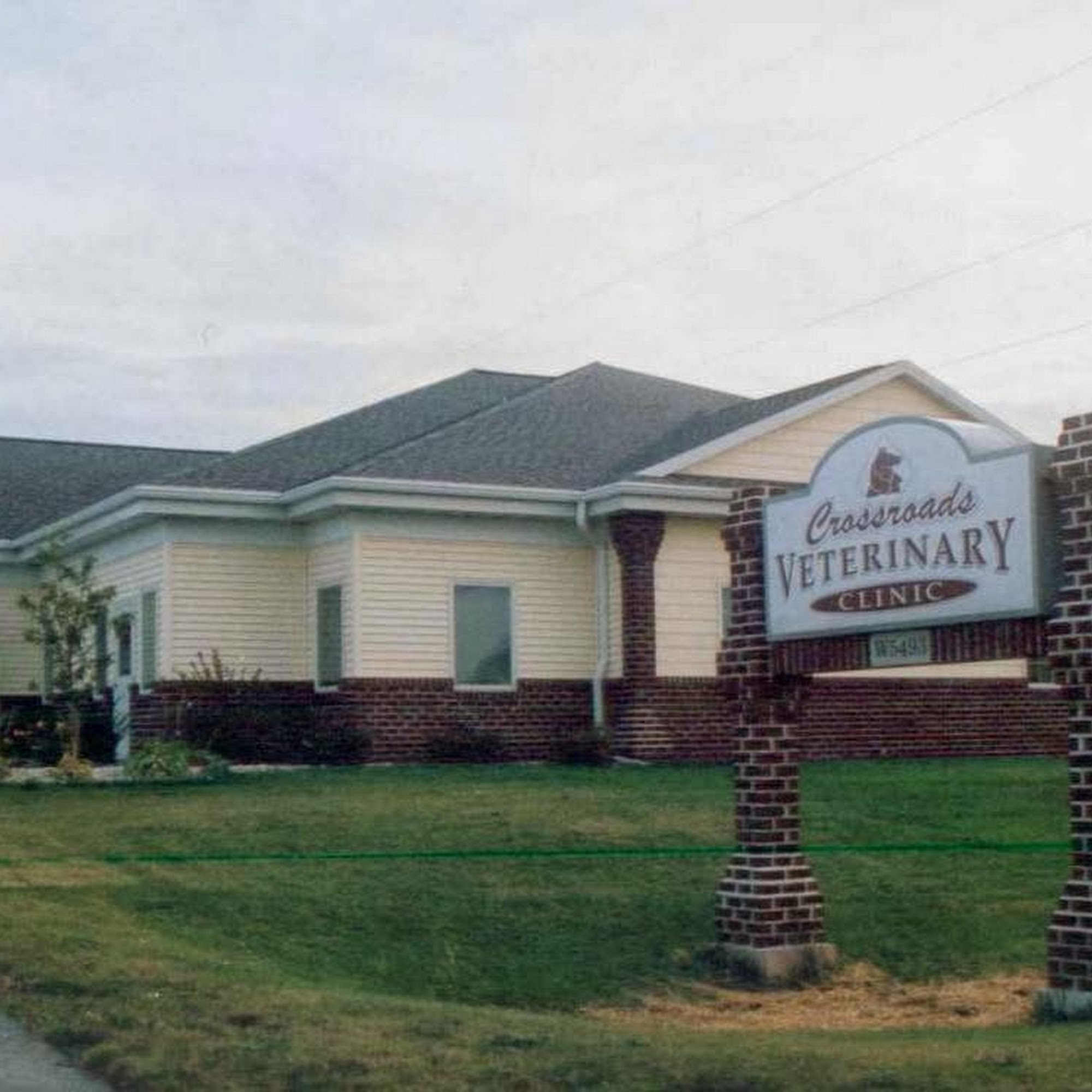 Crossroads Veterinary Clinic: Sharon Little, DVM Appleton