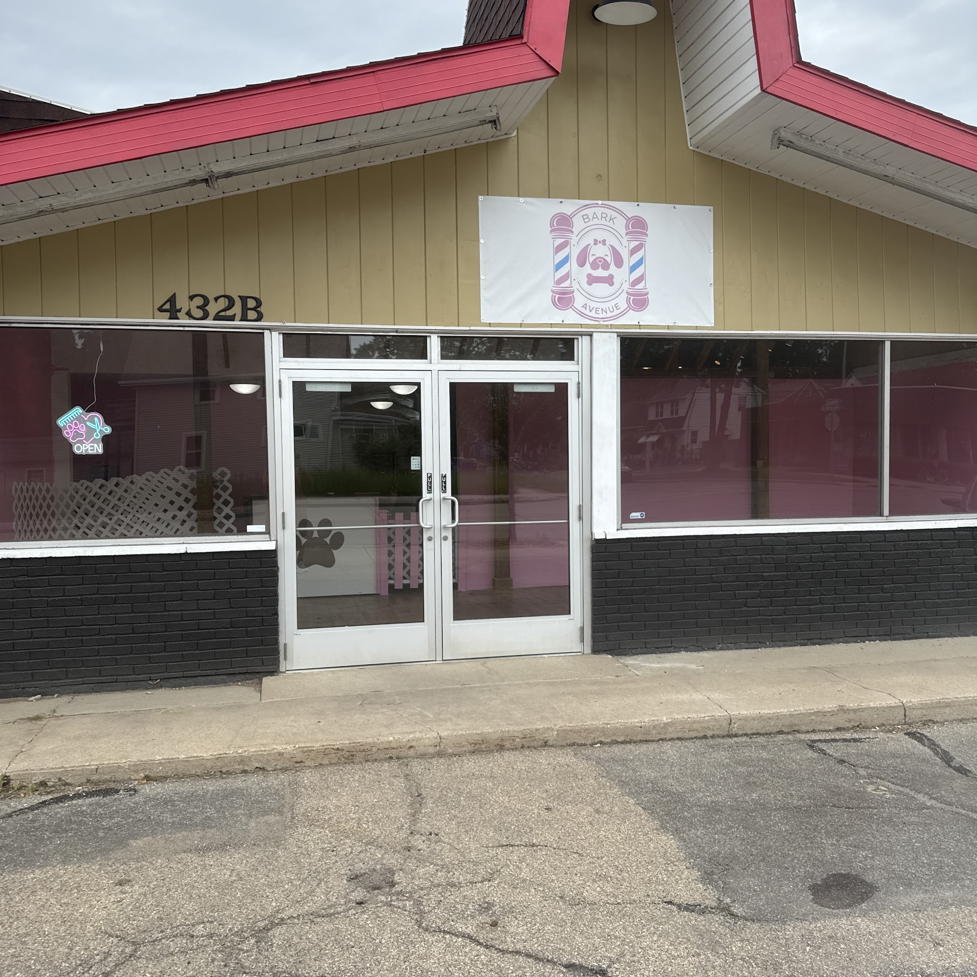 Bark Avenue Appleton