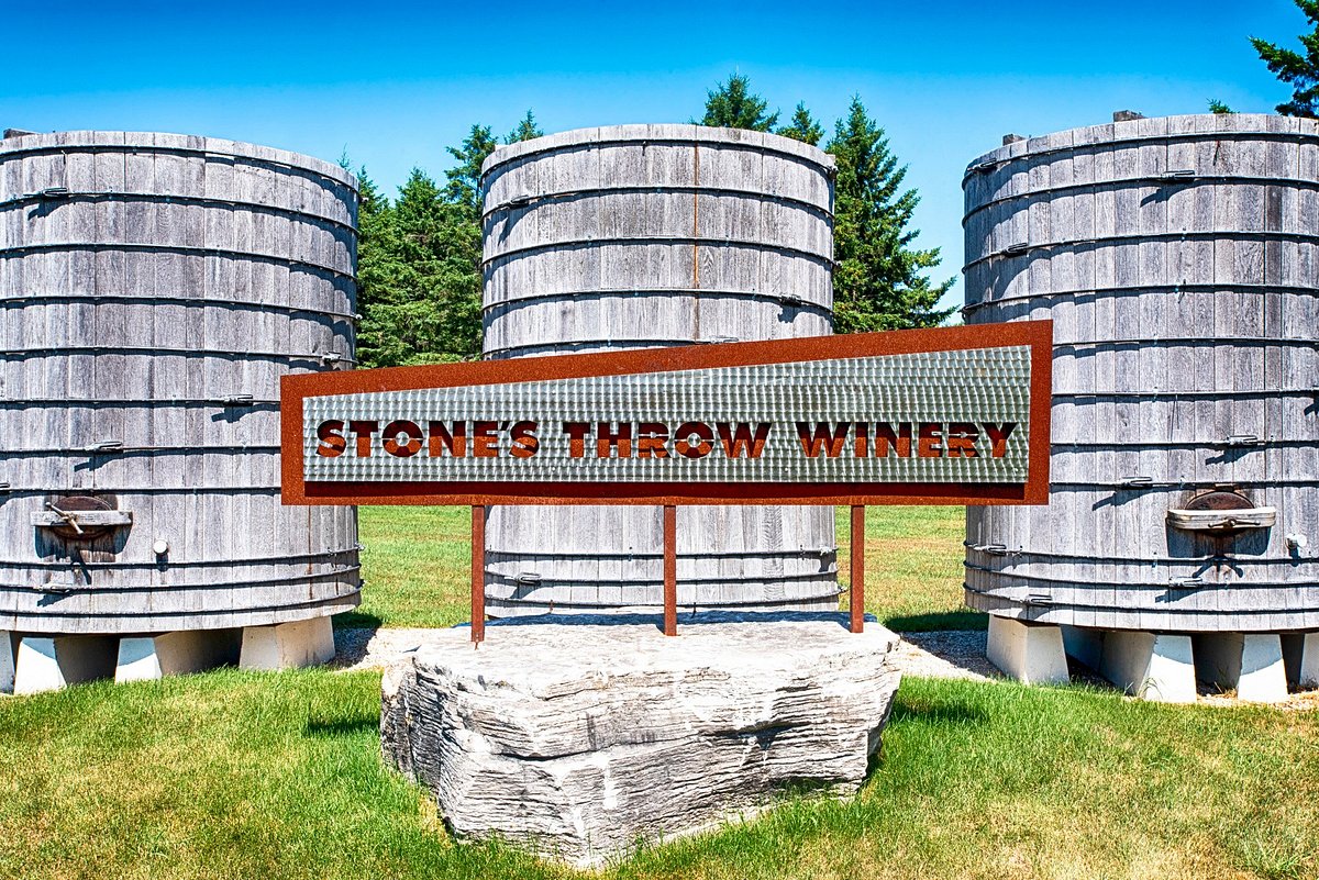 Stone's Throw Winery Baileys Harbor