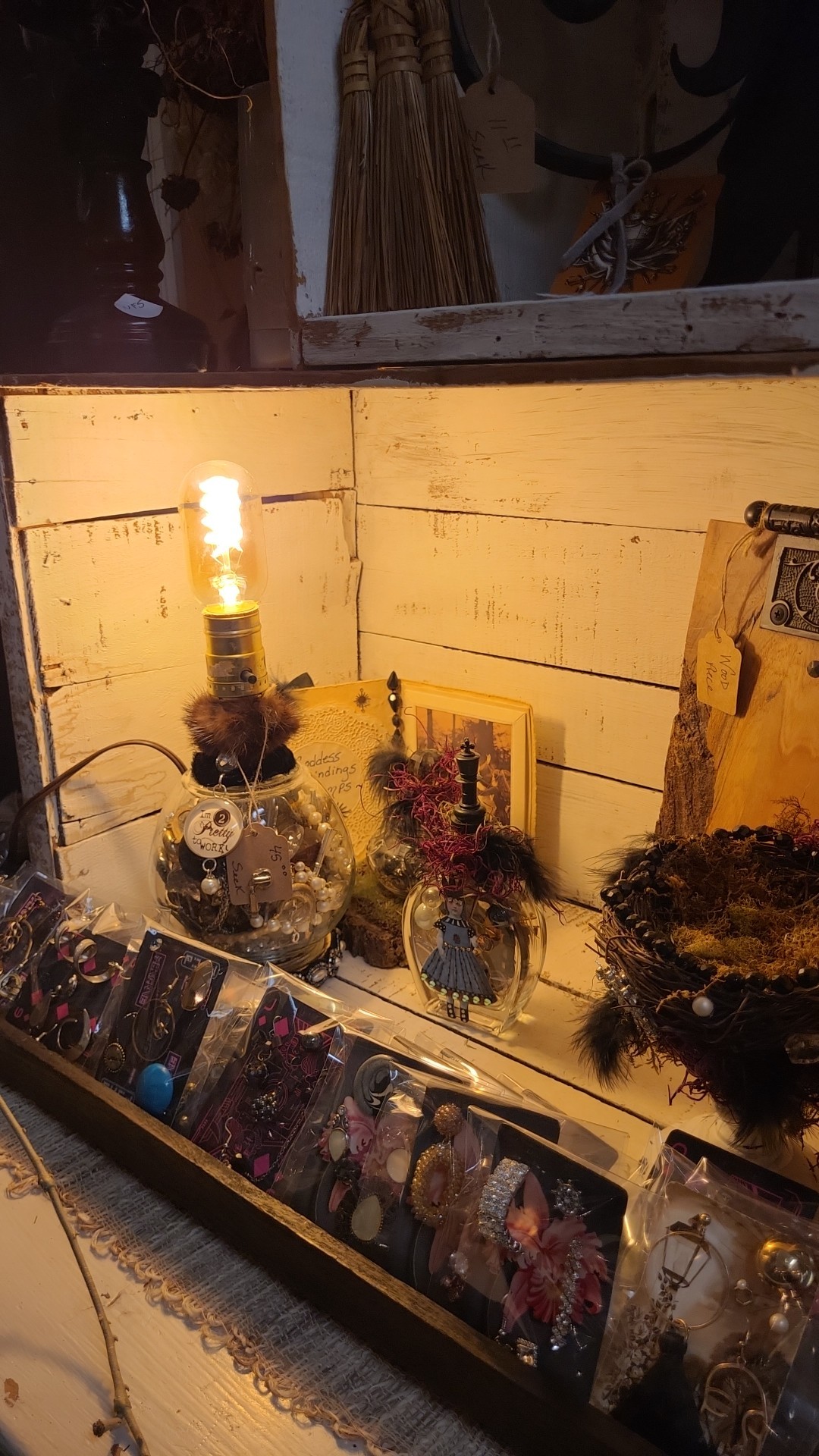 Baraboo Vintage & Seek Boutique