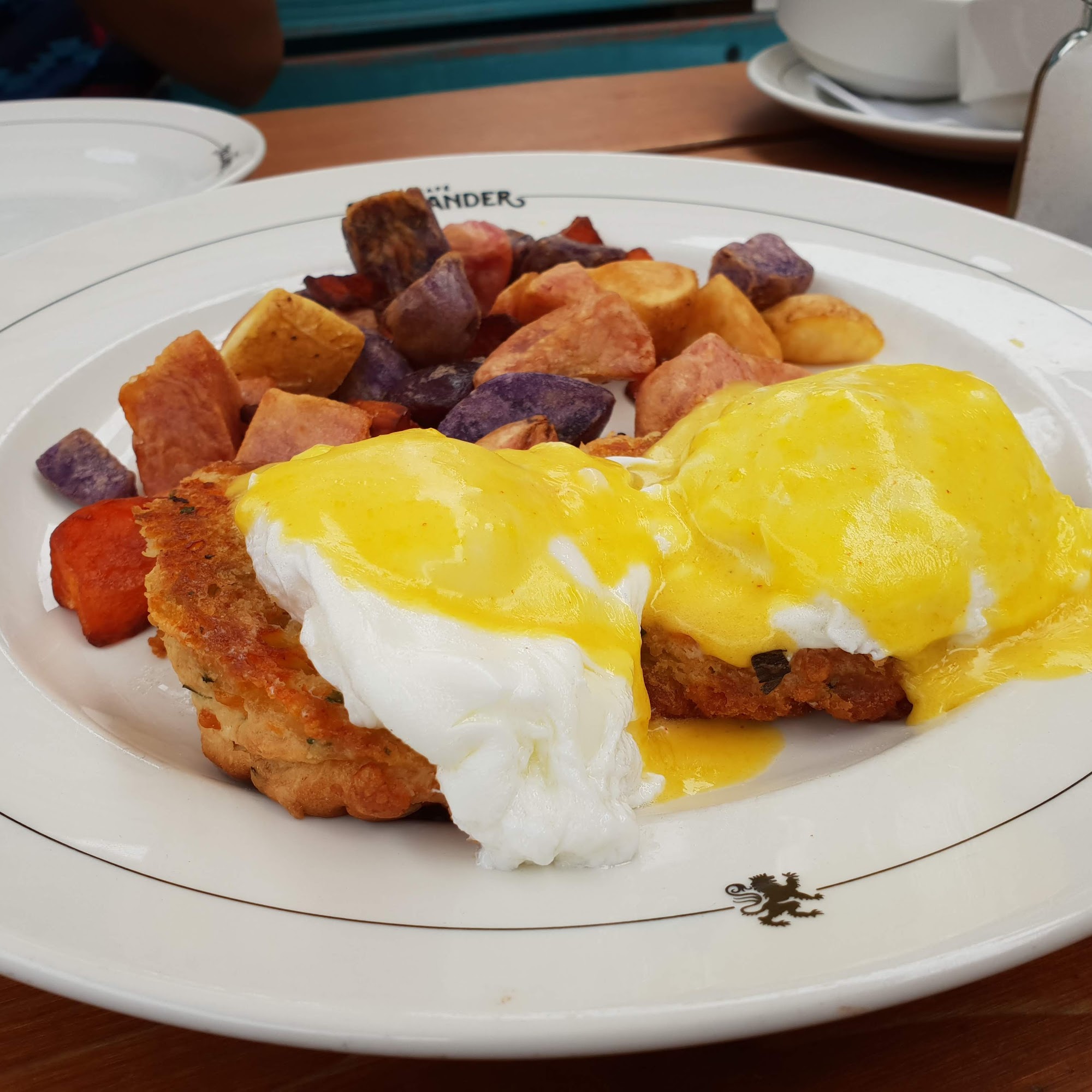 Café Hollander Brookfield Corners Brookfield