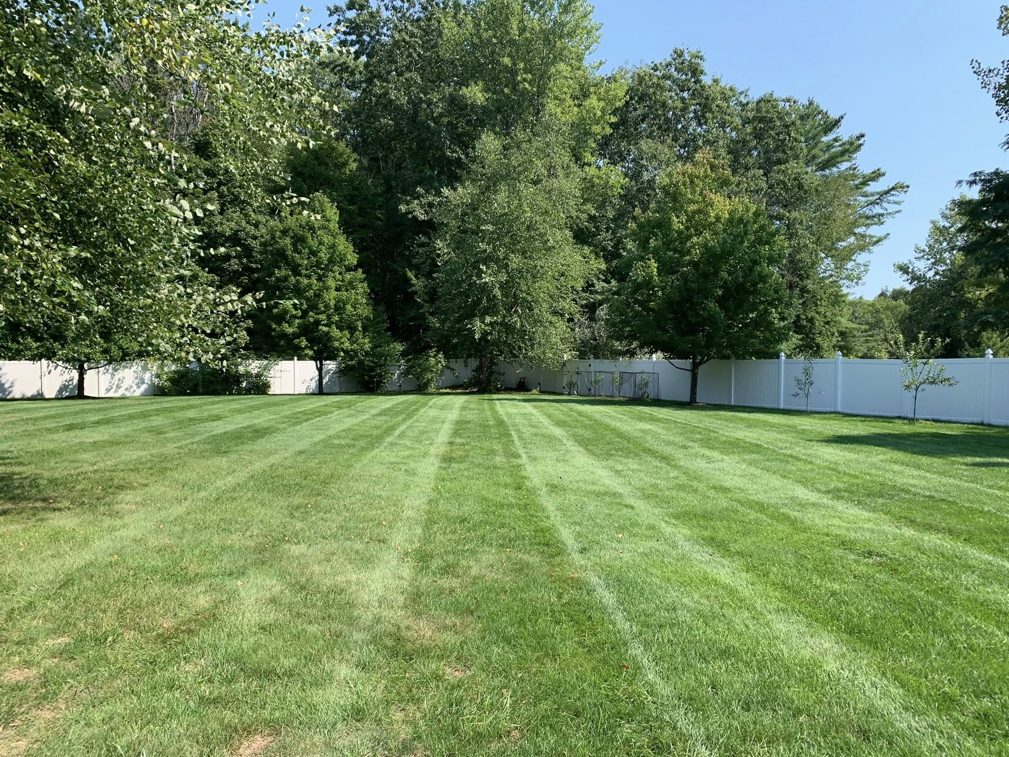 Cutting Edge Lawn Maintenance & Landscaping